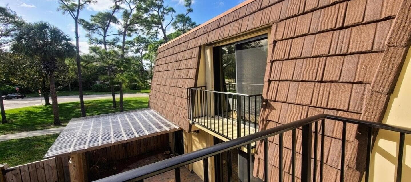 121 1st Lane, Palm Beach Gardens, FL 33418 — photo 14 of 47