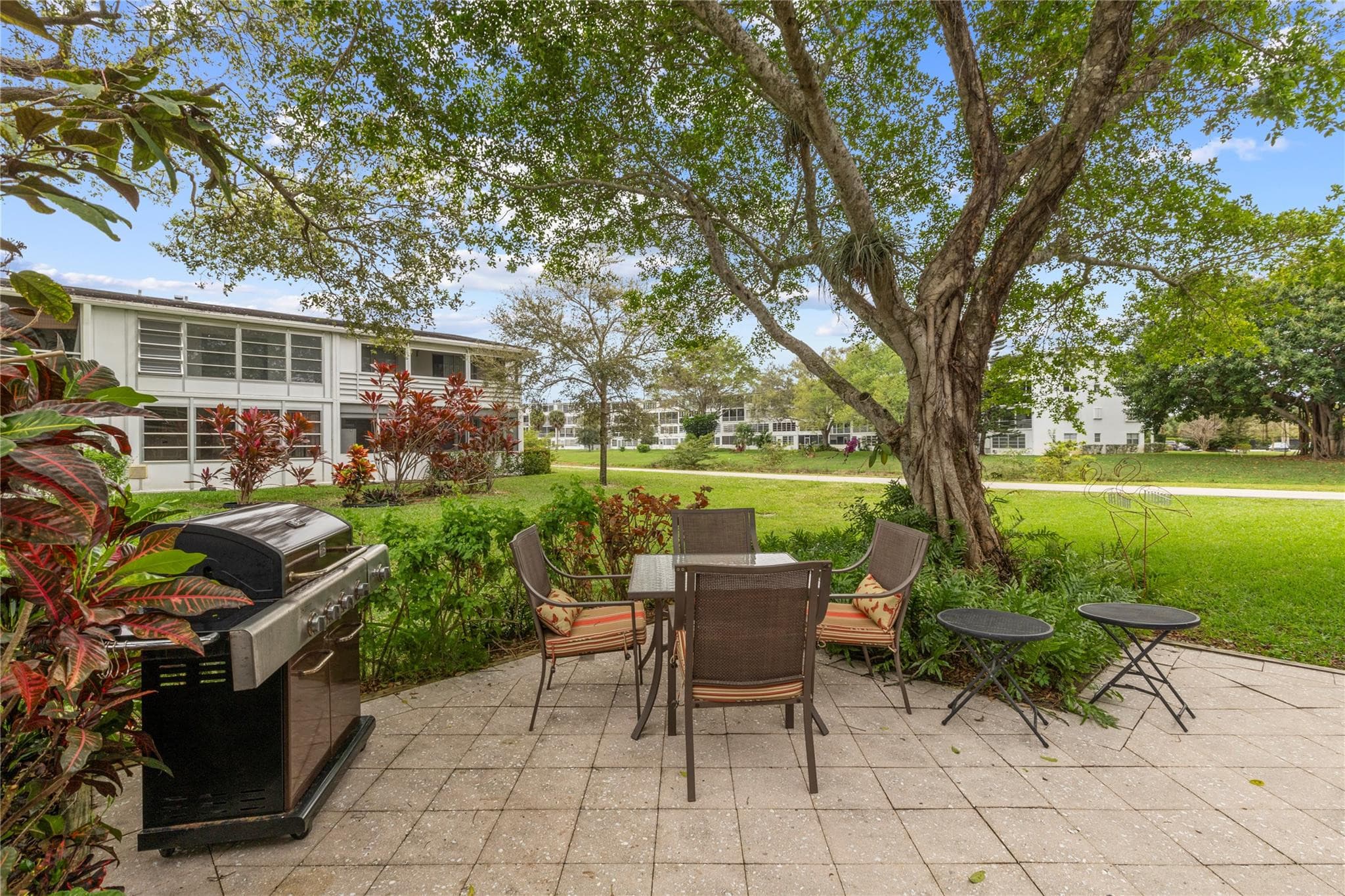 210 Oakridge N 210, Deerfield Beach, FL 33442 — photo 31 of 60