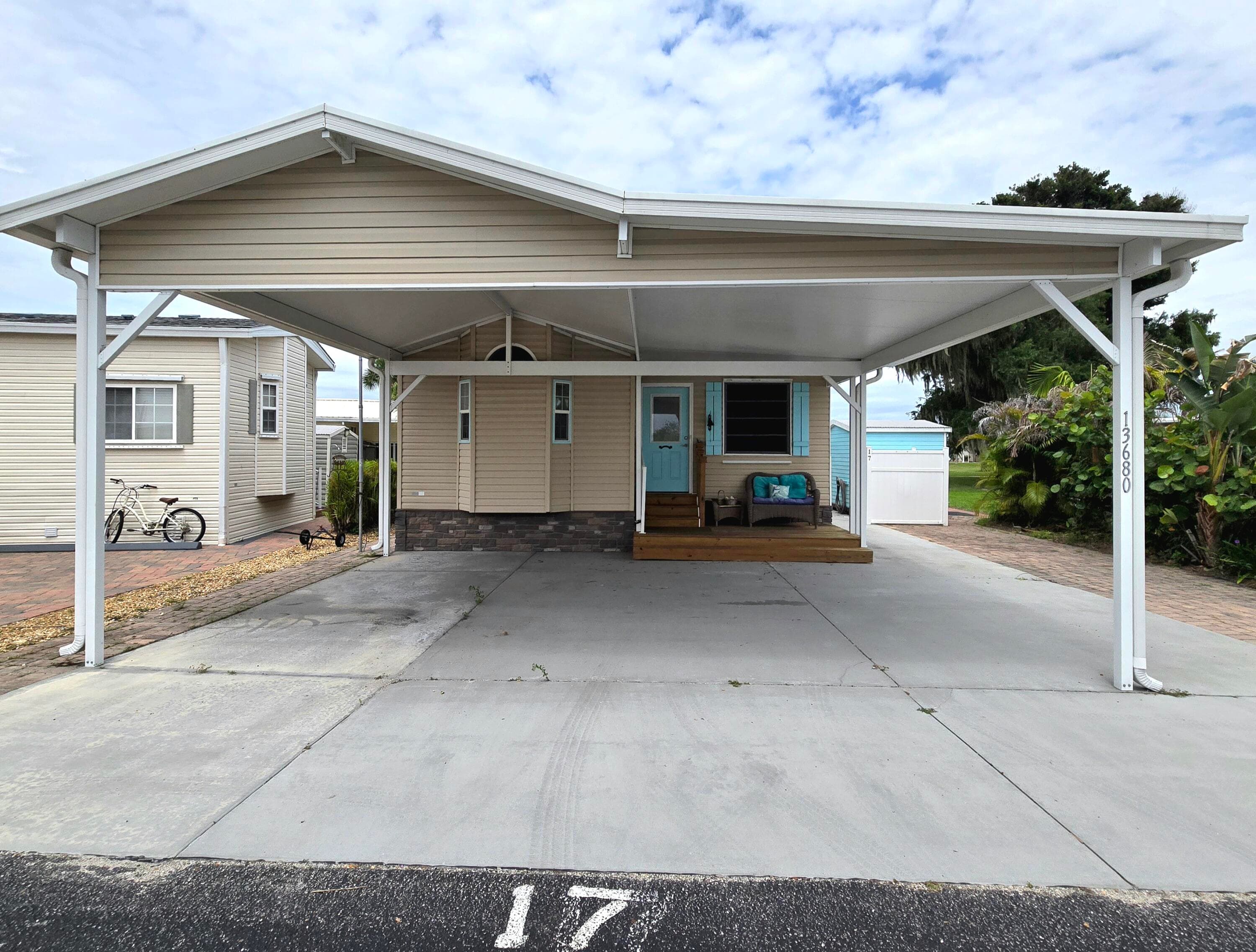 13680 NW 127th Terrace 17, Okeechobee, FL 34974 — photo 1 of 43