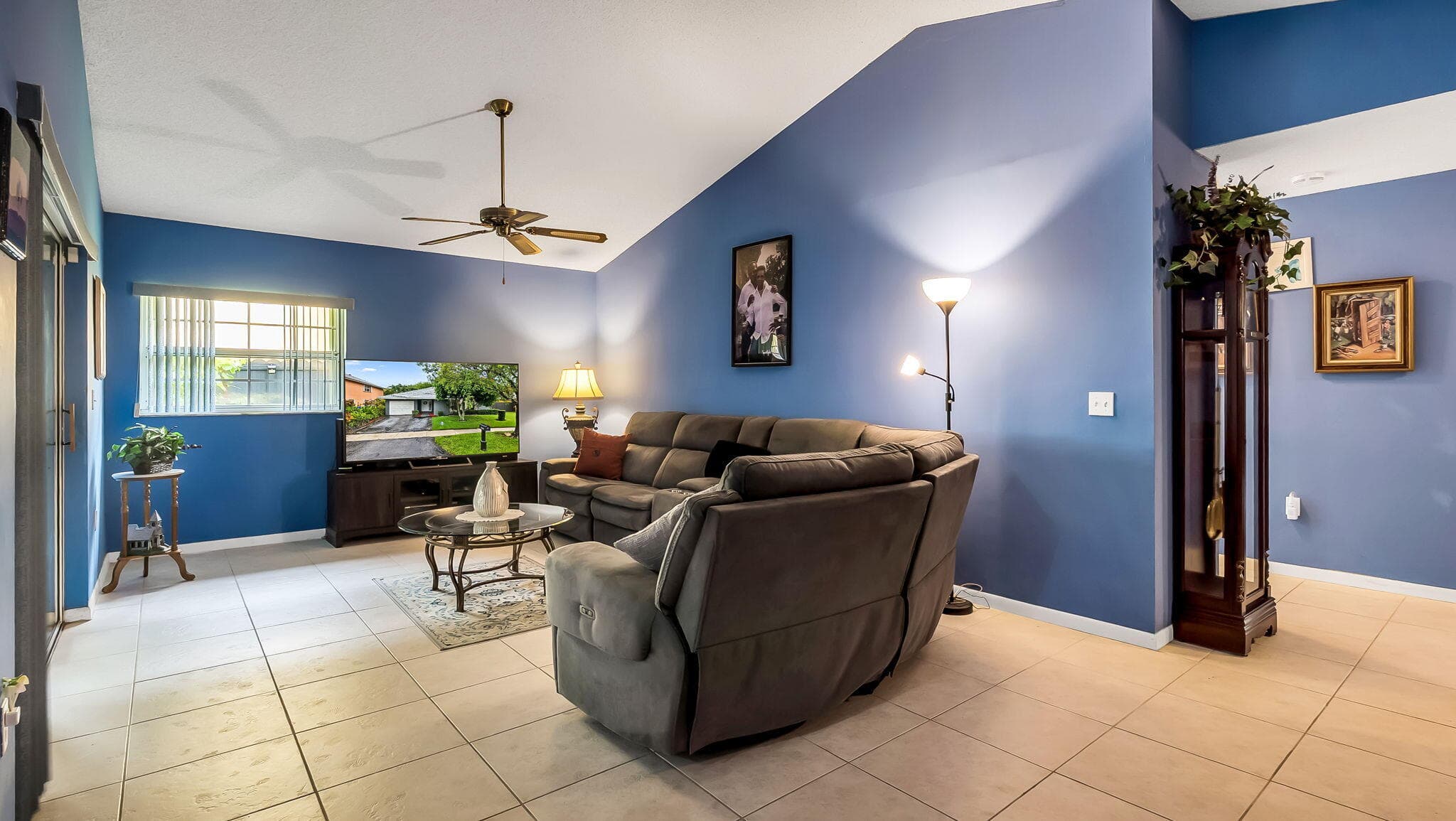 9720 SW 12th Street, Pembroke Pines, FL 33025 — photo 3 of 21