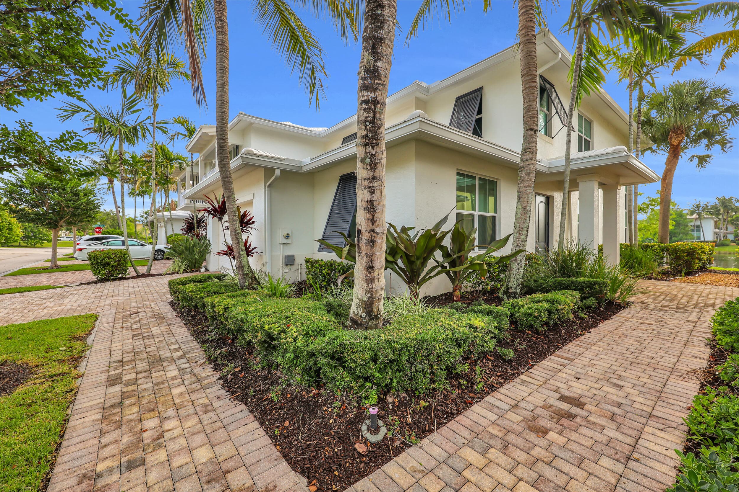 3032 Princeton Lane, Palm Beach Gardens, FL 33418 — photo 3 of 72
