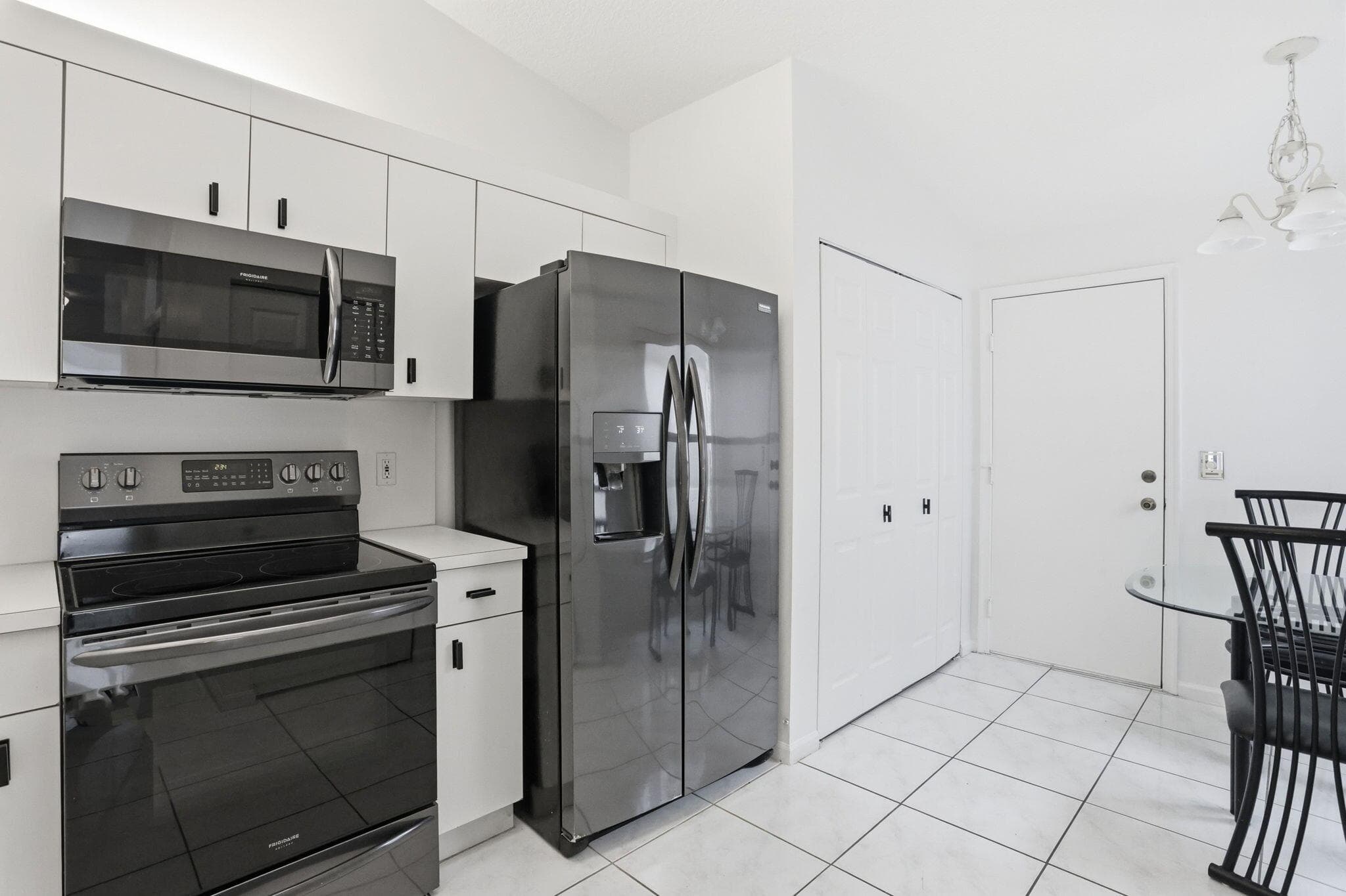 18 Sausalito Drive, Boynton Beach, FL 33436 — photo 11 of 35