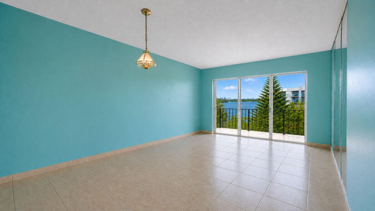 7795 NE Bayshore Court 502, Miami, FL 33138 — photo 13 of 24