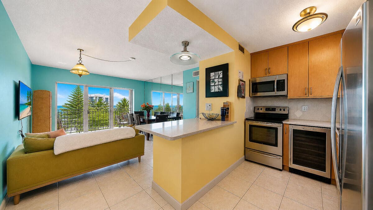 7795 NE Bayshore Court 502, Miami, FL 33138 — photo 15 of 24