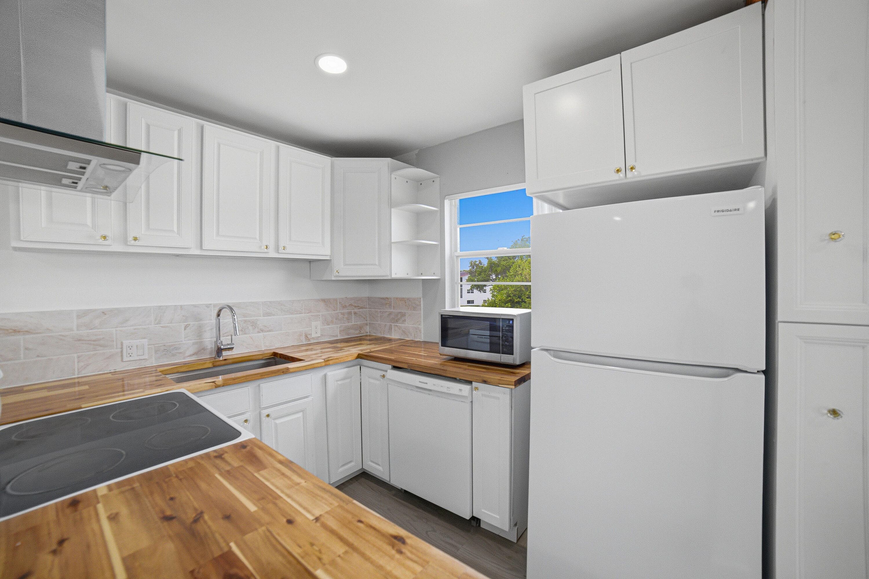 32 Fanshaw A 32, Boca Raton, FL 33434 — photo 16 of 42