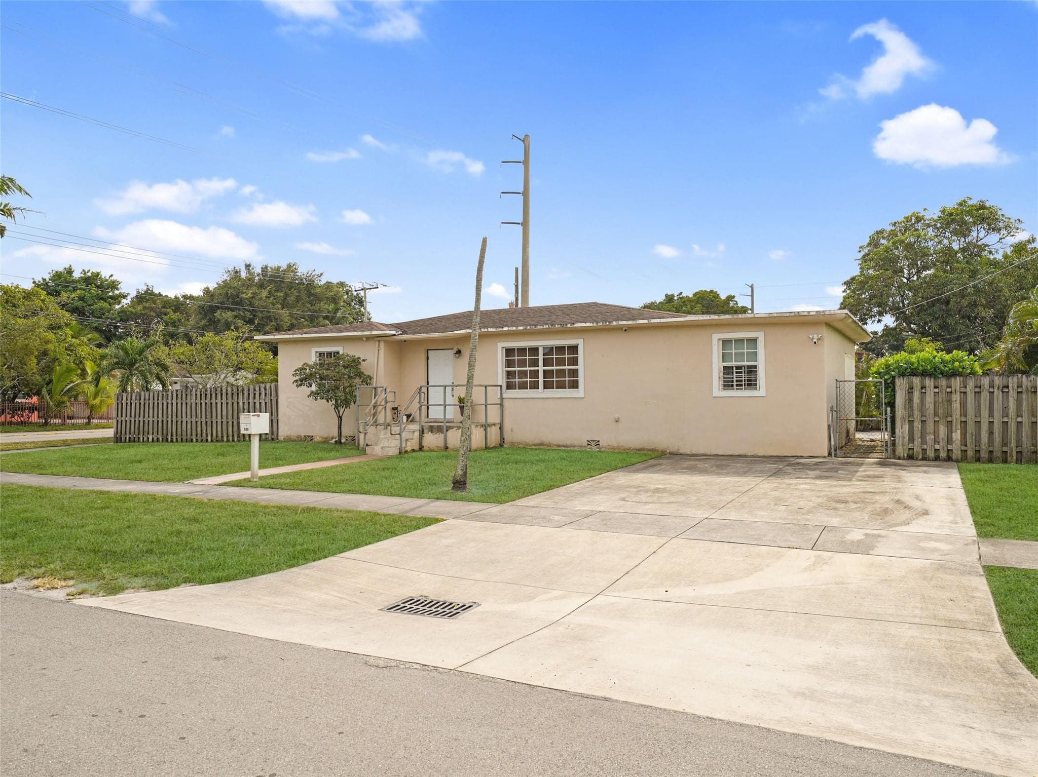 500 NW 120th Street, Miami, FL 33168 — photo 2 of 54