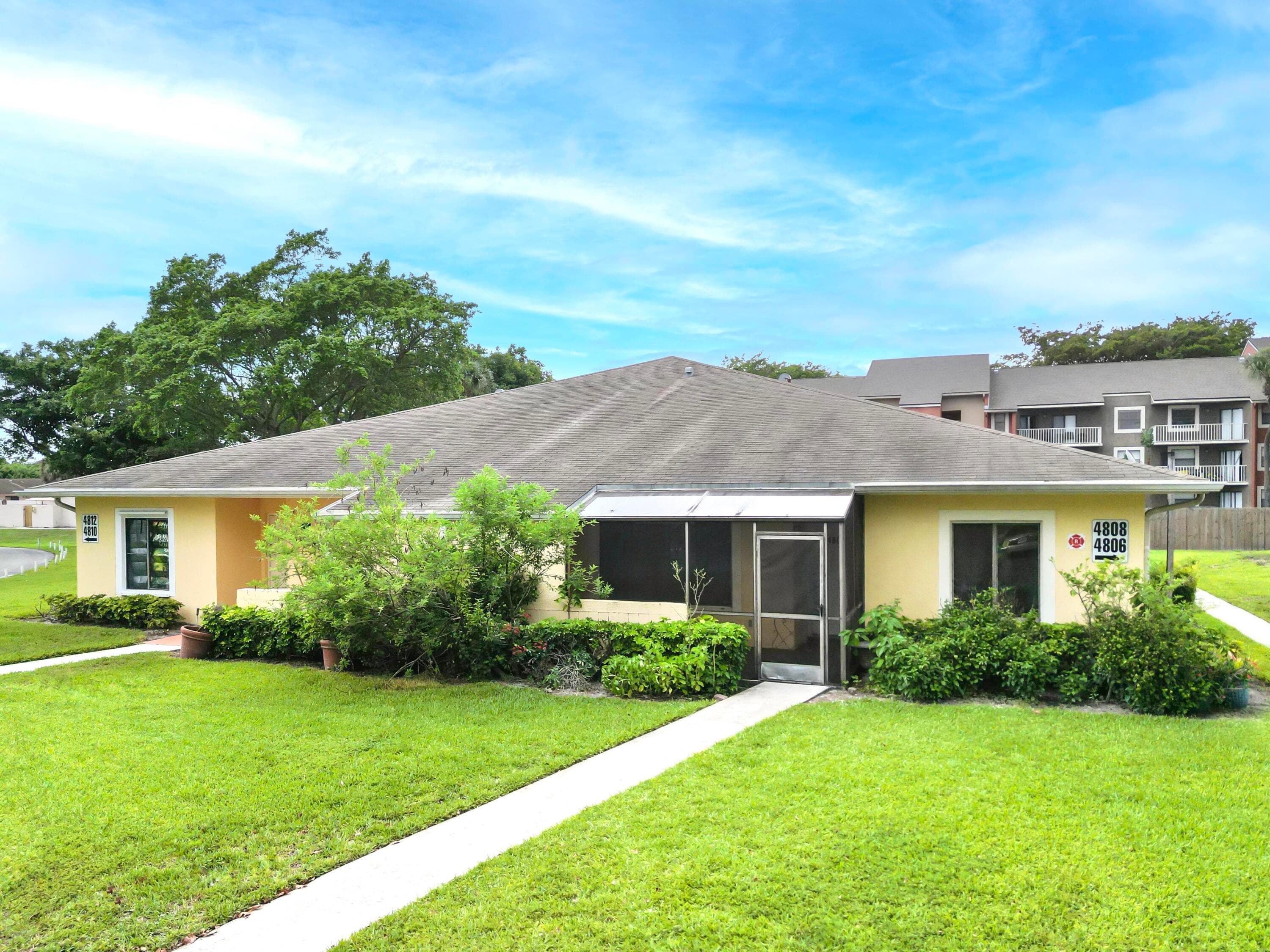 4806 Cherry Road, West Palm Beach, FL 33417 — photo 1 of 28