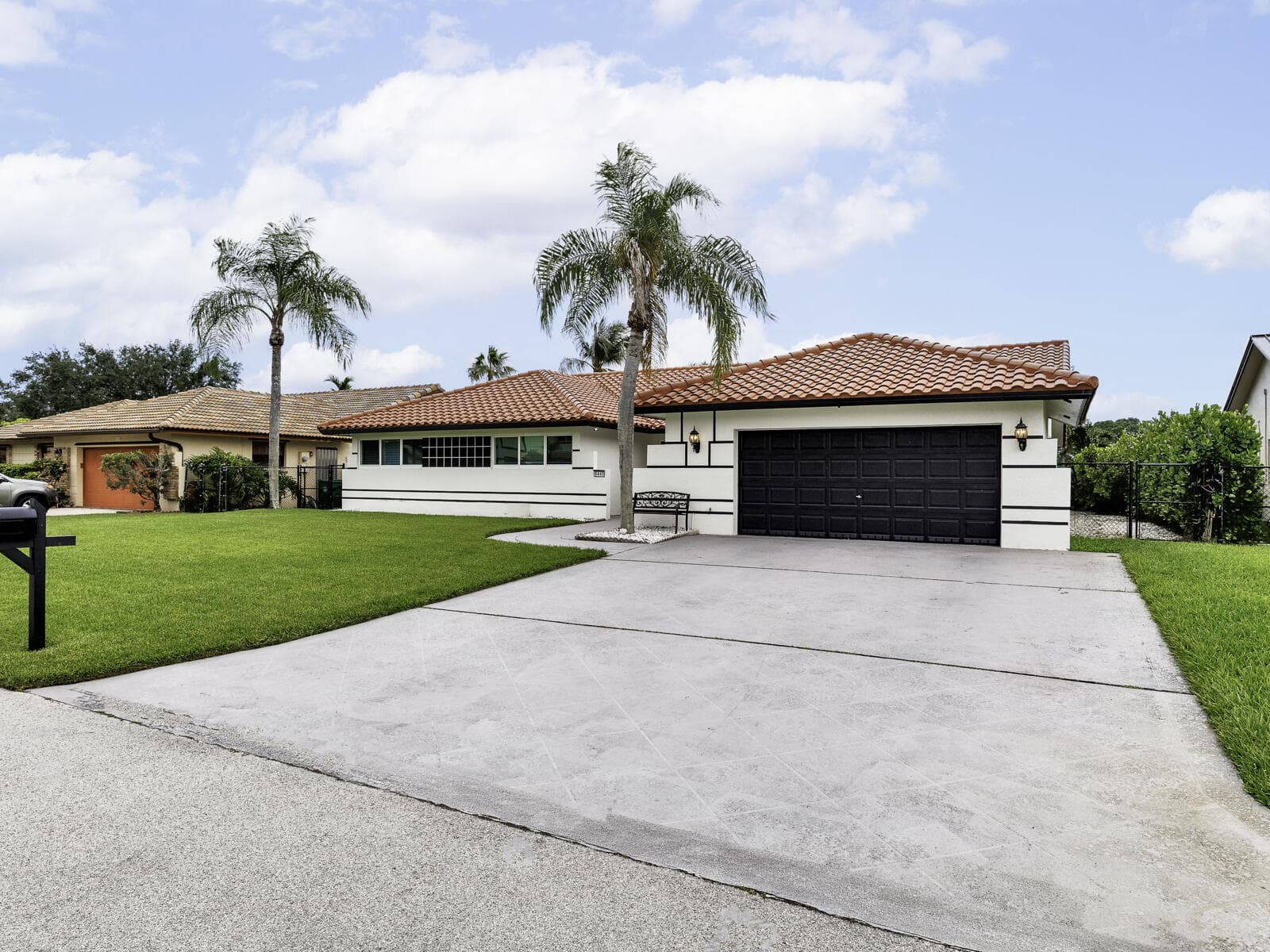 6440 Olde Moat Way, Davie, FL 33331 — photo 10 of 46