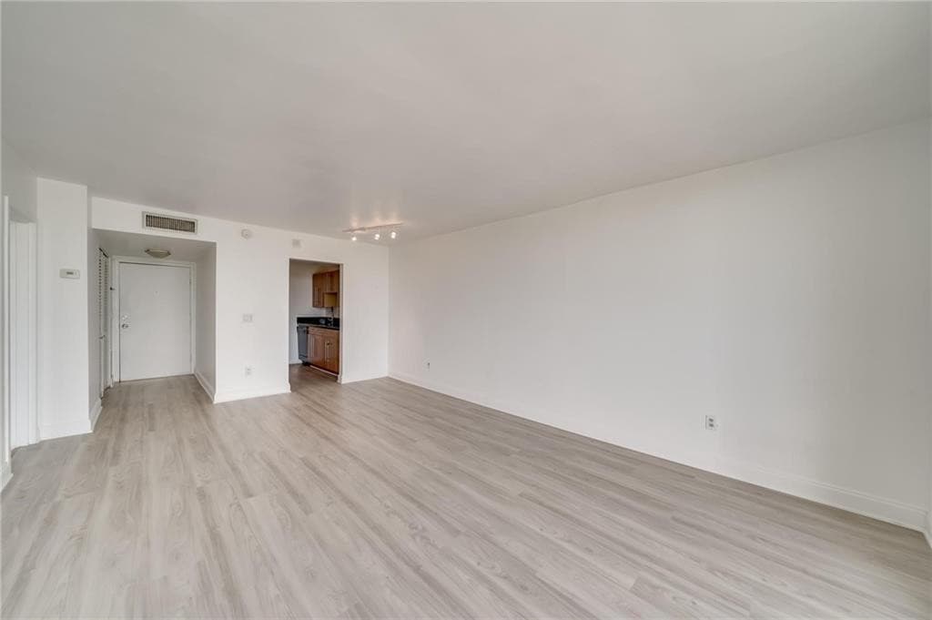 2350 NE 135th Street 1212, North Miami, FL 33181 — photo 5 of 30