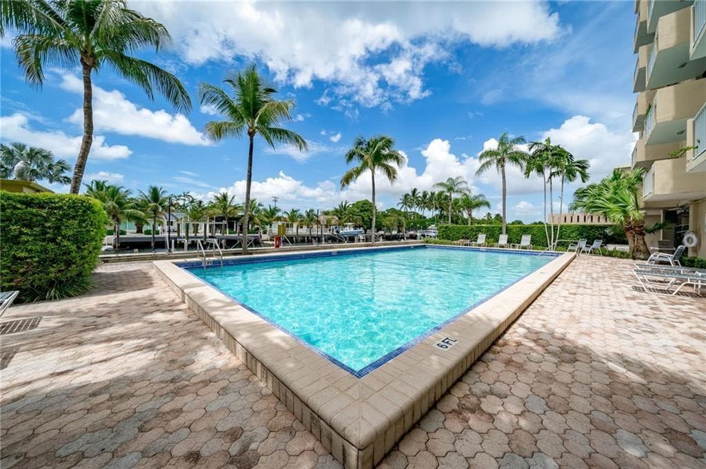 2350 NE 135th Street 1212, North Miami, FL 33181 — photo 17 of 30