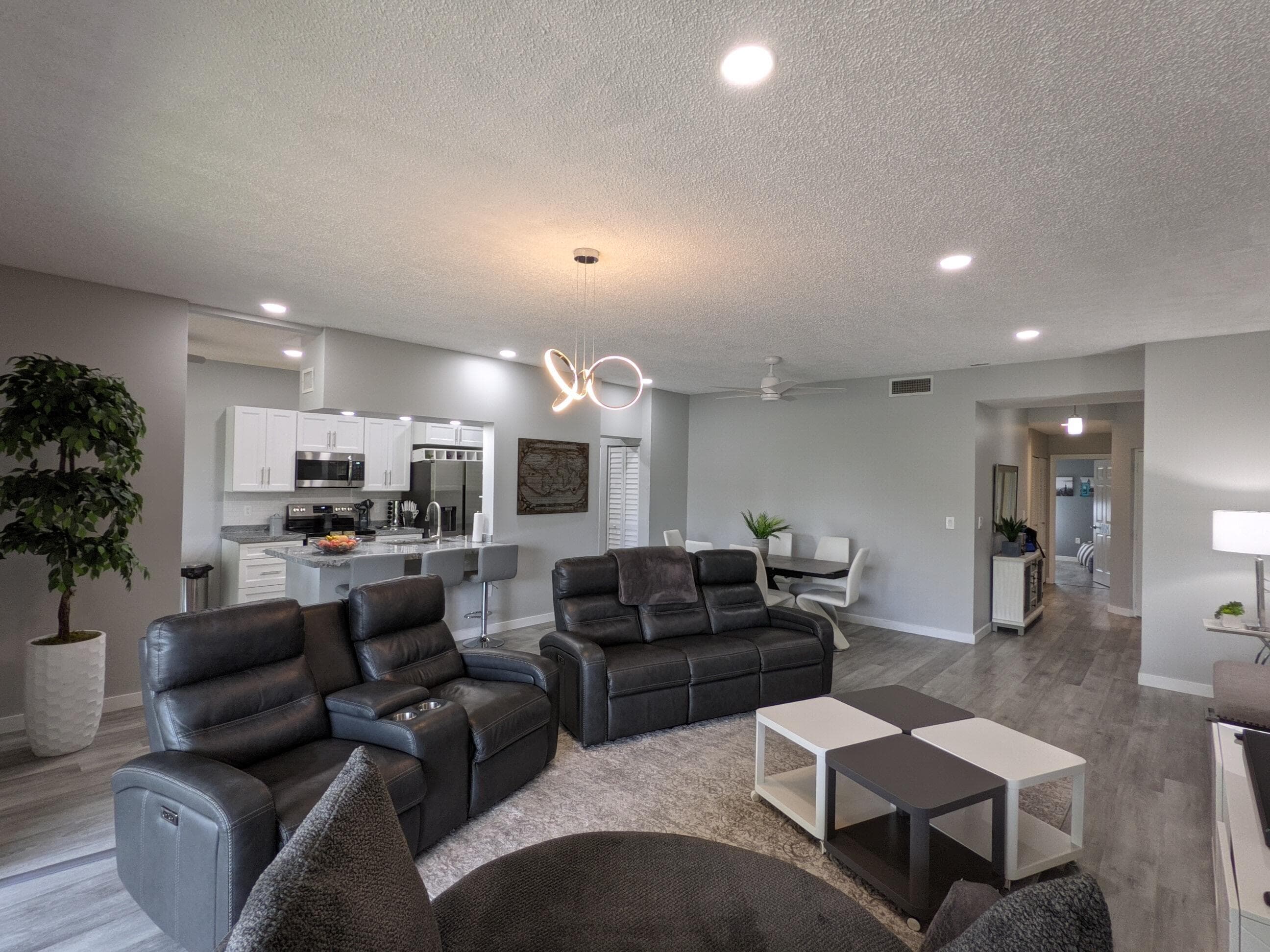 105 Half Moon Circle F2, Hypoluxo, FL 33462 — photo 3 of 35