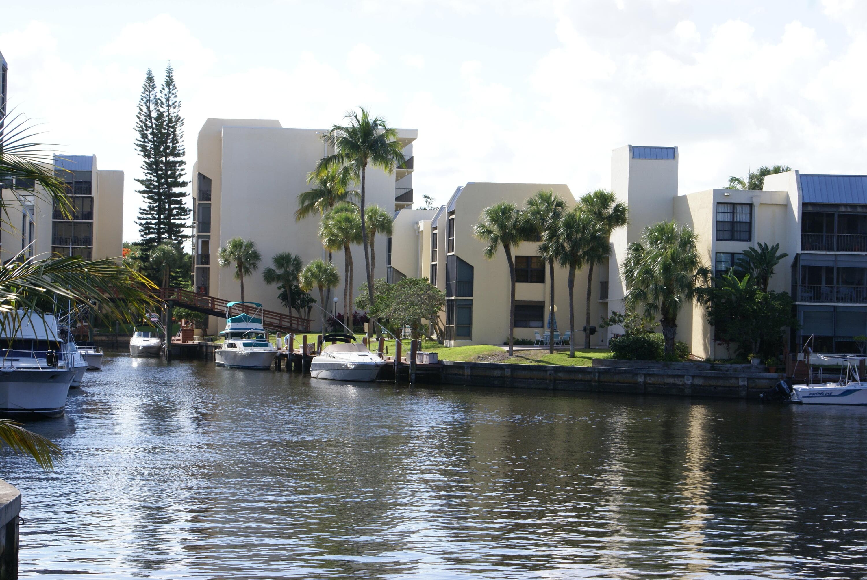 1 Royal Palm Way 201, Boca Raton, FL 33432 — photo 36 of 51