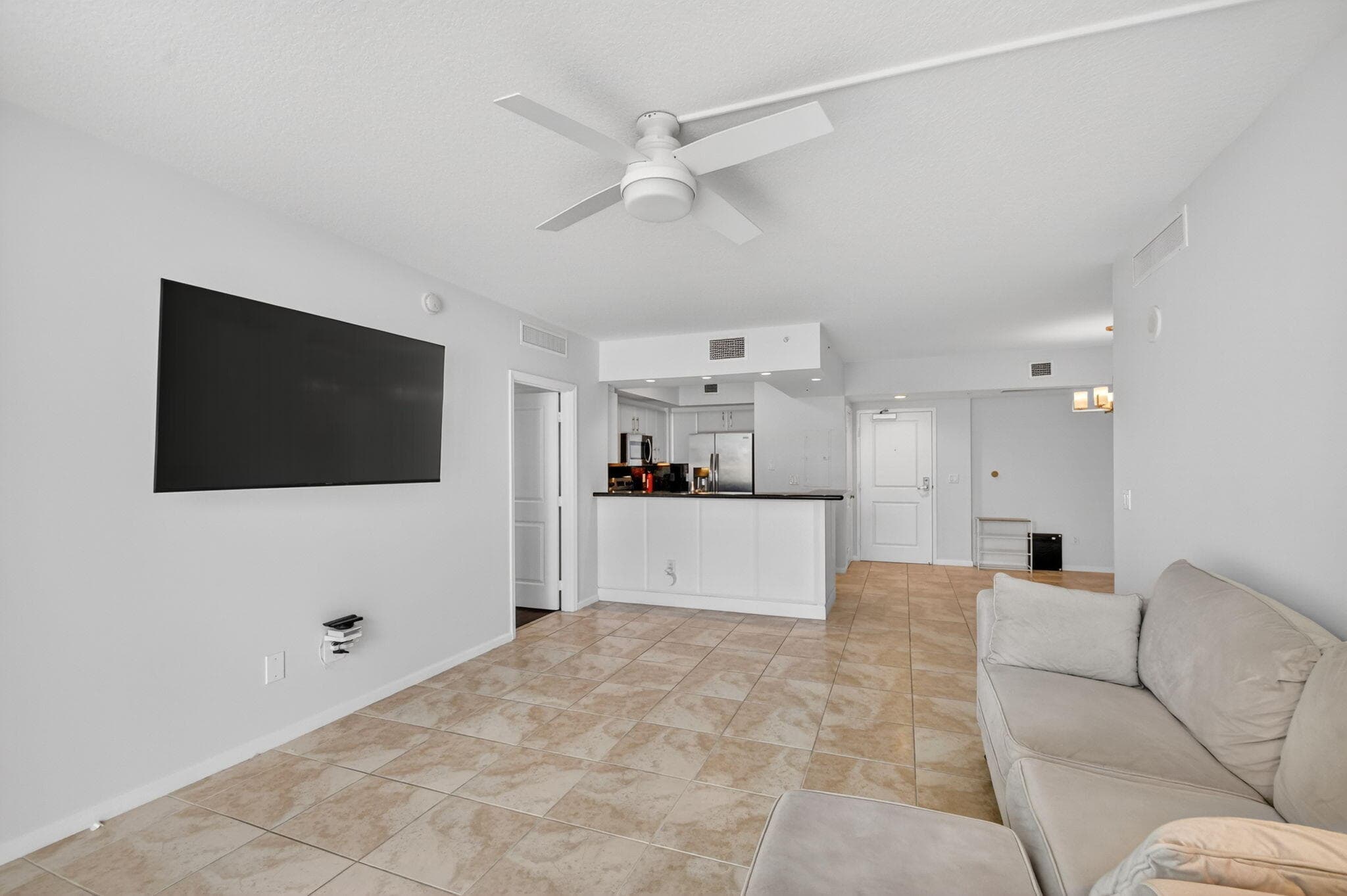403 S Sapodilla Avenue 307, West Palm Beach, FL 33401 — photo 14 of 53