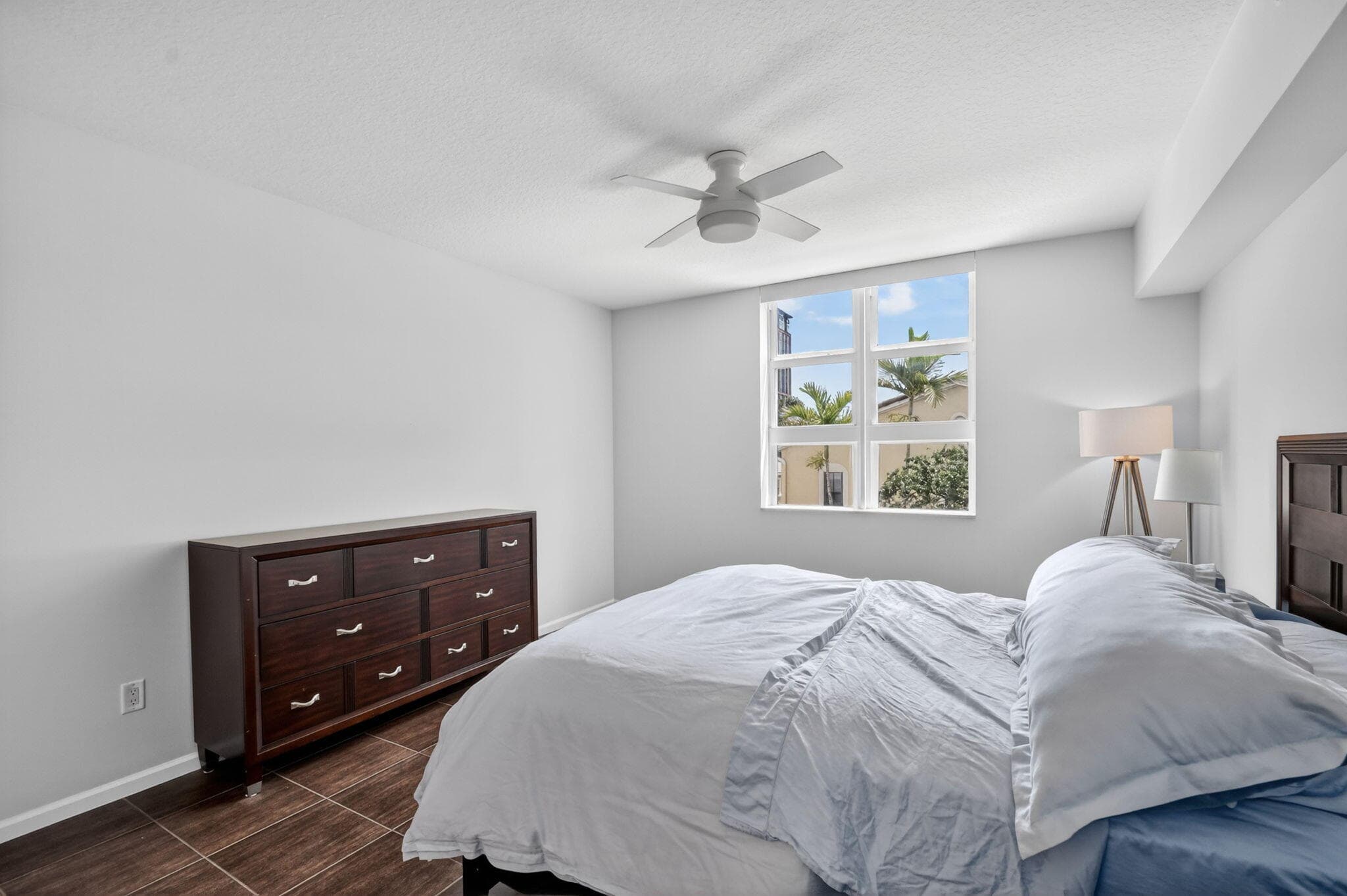 403 S Sapodilla Avenue 307, West Palm Beach, FL 33401 — photo 23 of 53