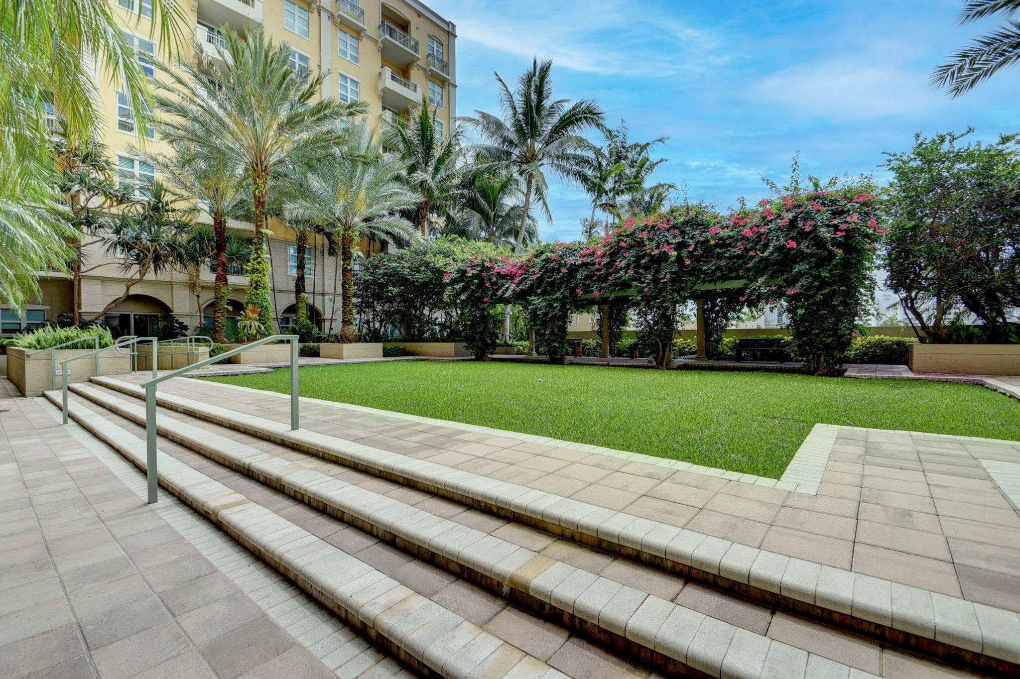 403 S Sapodilla Avenue 307, West Palm Beach, FL 33401 — photo 49 of 53