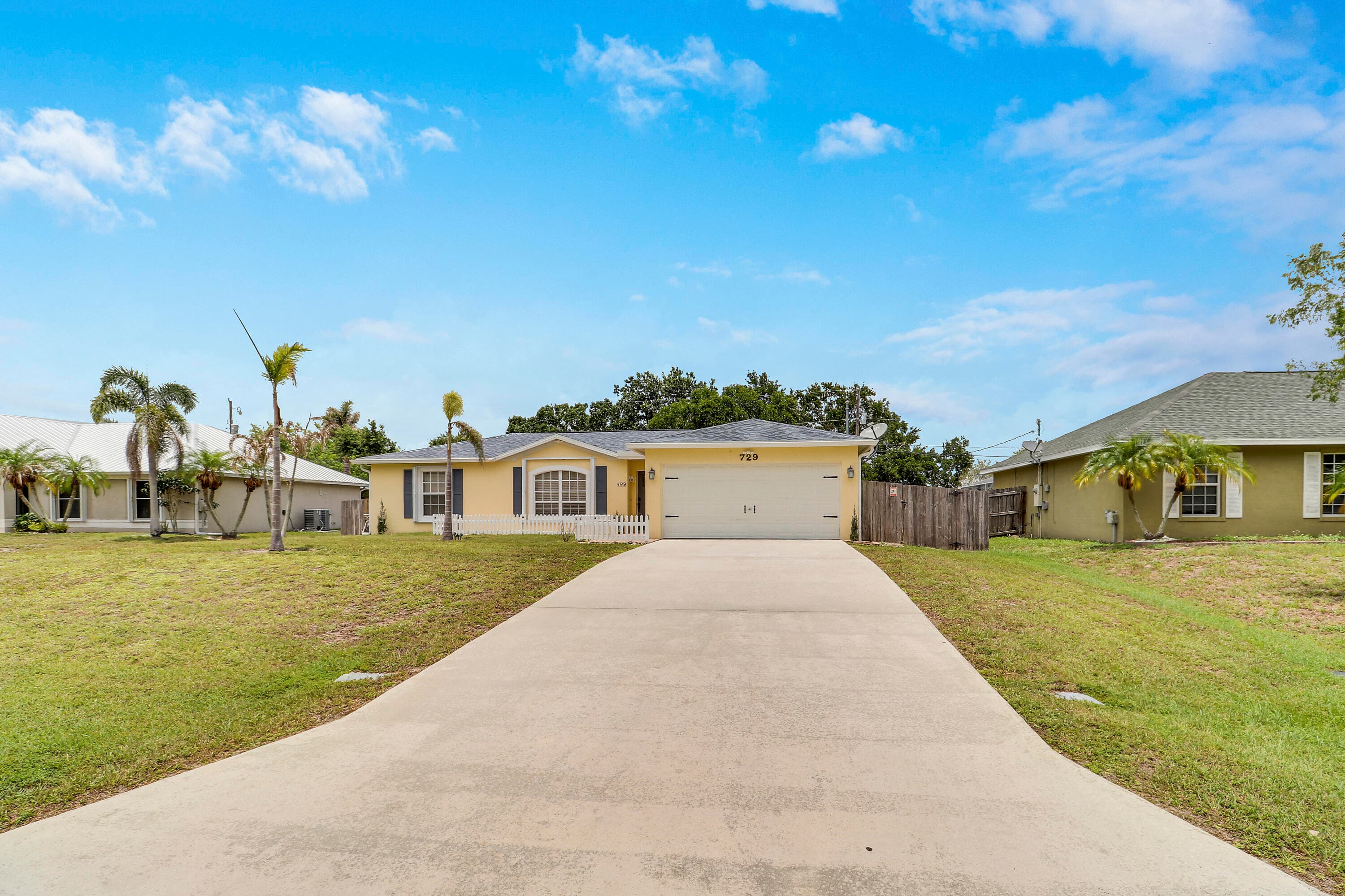 729 SW Saragossa Avenue, FL 34953 — photo 4 of 25