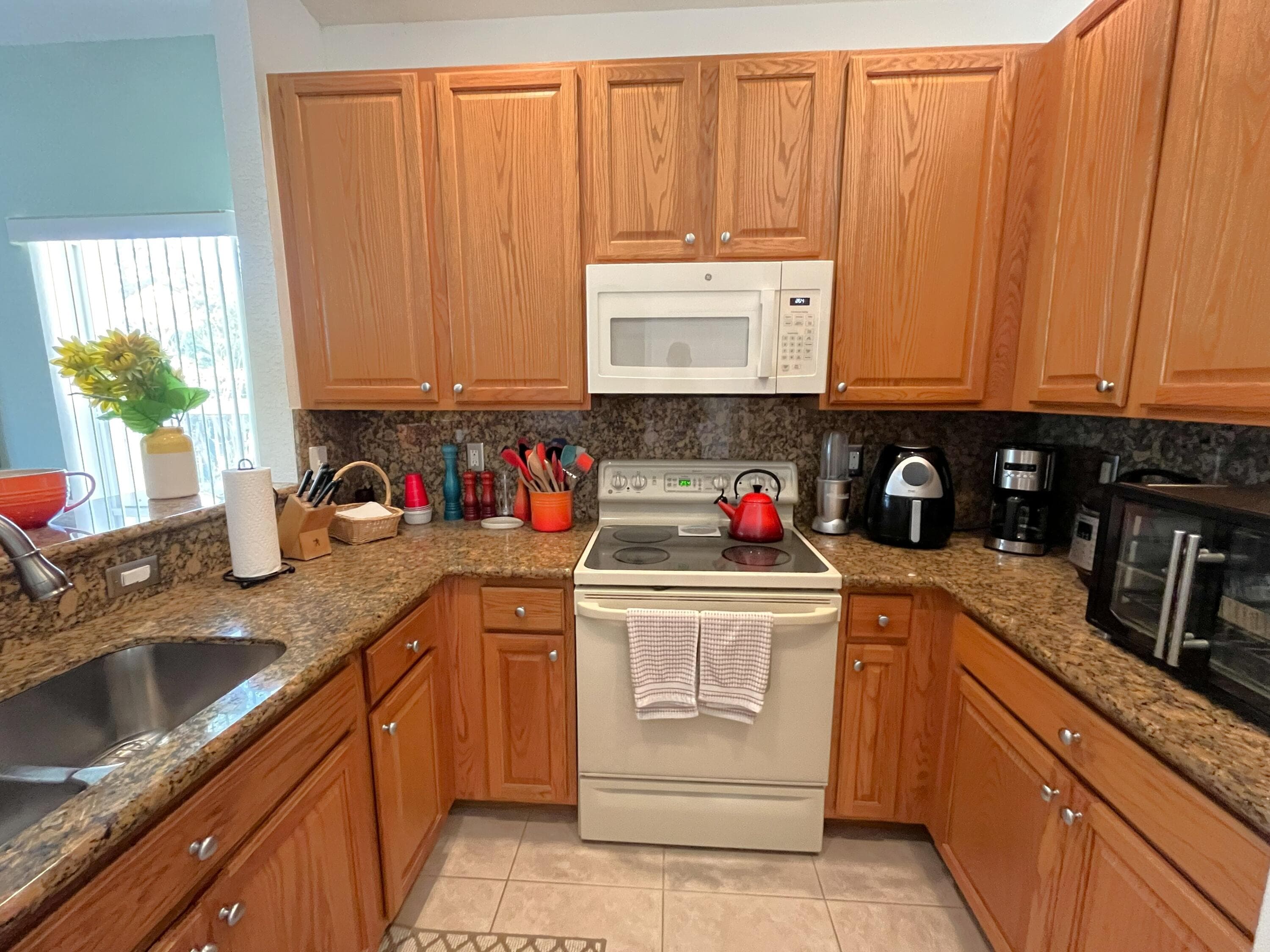 12657 NW 6th Street, Coral Springs, FL 33071 — photo 7 of 33