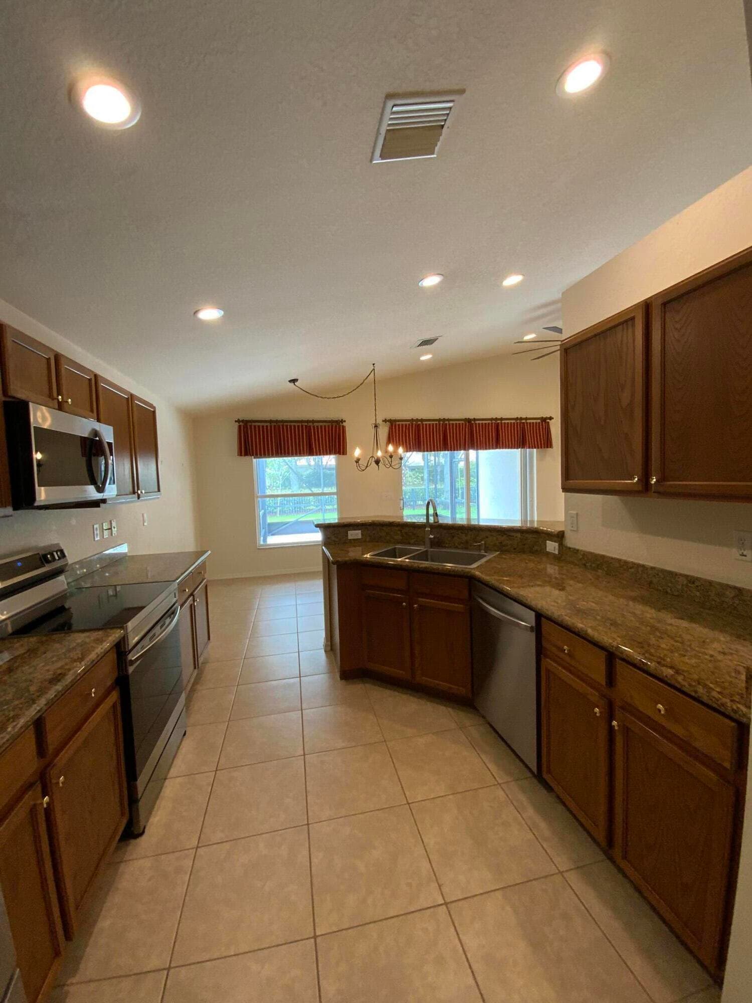 5330 Vernio Lane, Boynton Beach, FL 33437 — photo 4 of 34