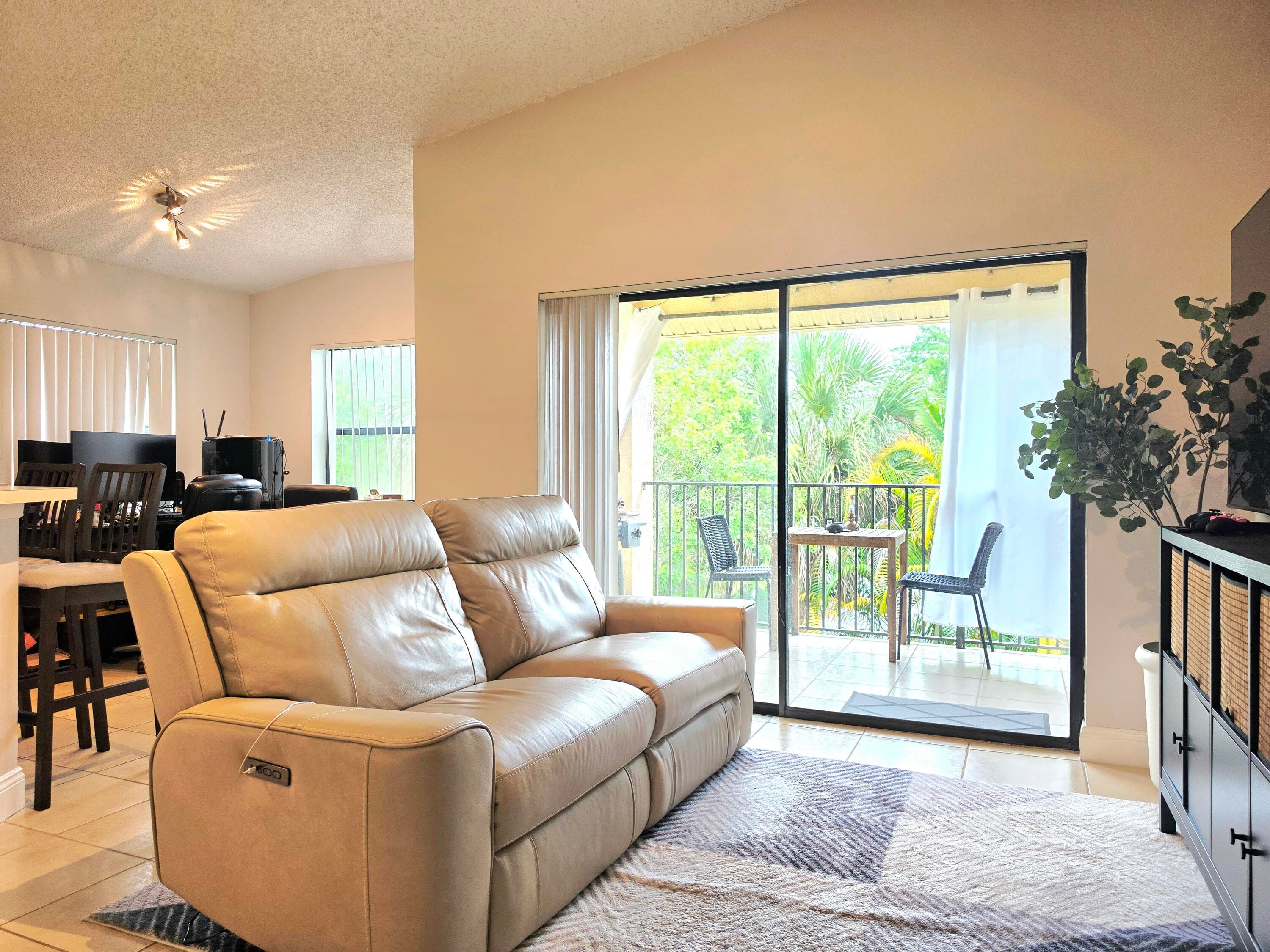9999 Summerbreeze Drive 512, Sunrise, FL 33322 — photo 6 of 19