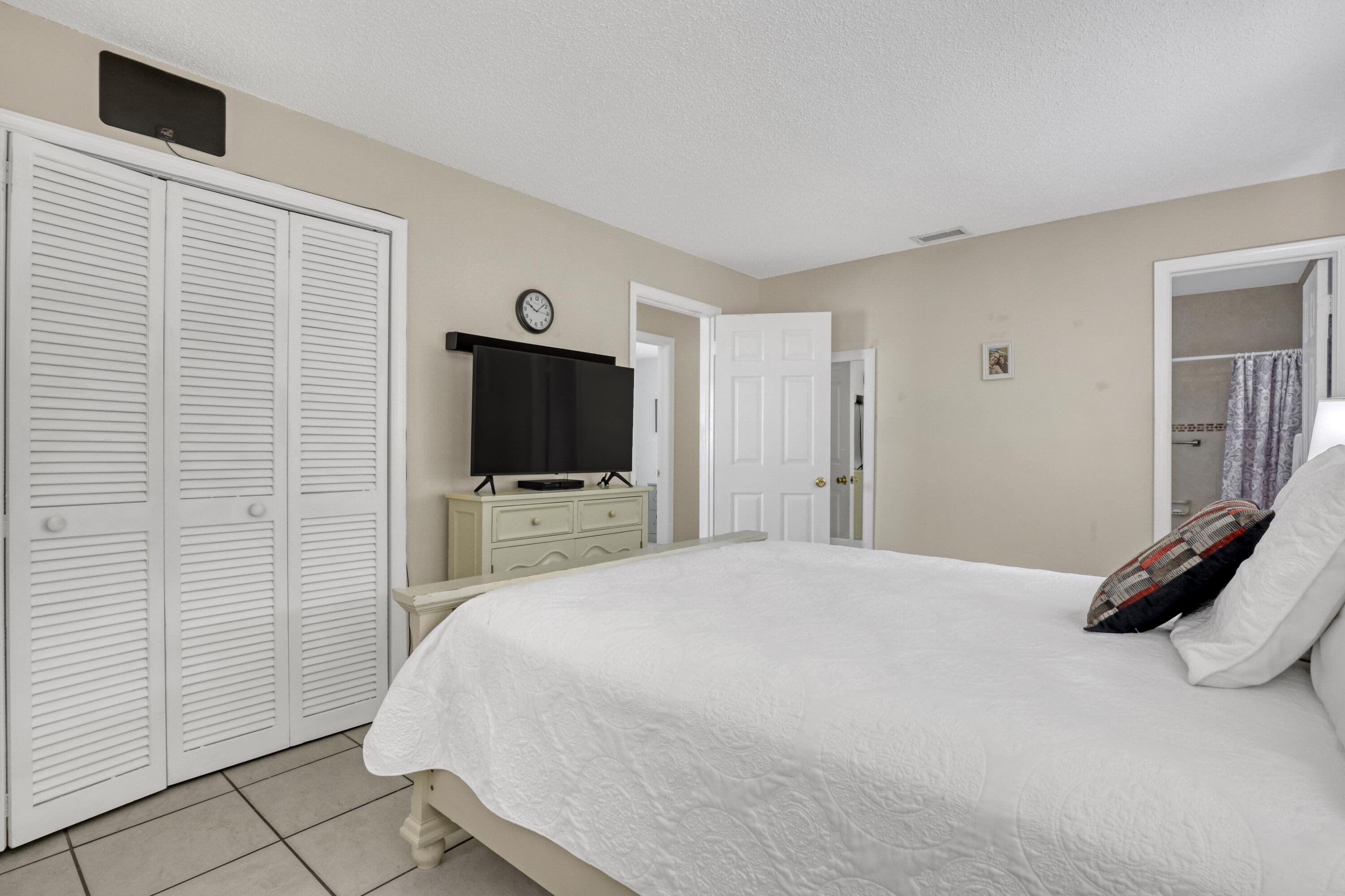 302 SW 8th Street, Boynton Beach, FL 33426 — photo 16 of 29