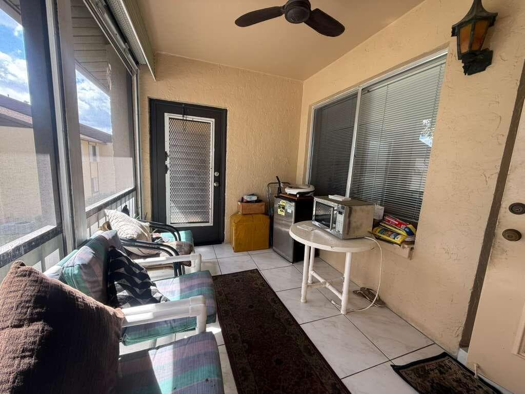 213 Pine Hov Circle D2, Greenacres, FL 33463 — photo 2 of 32