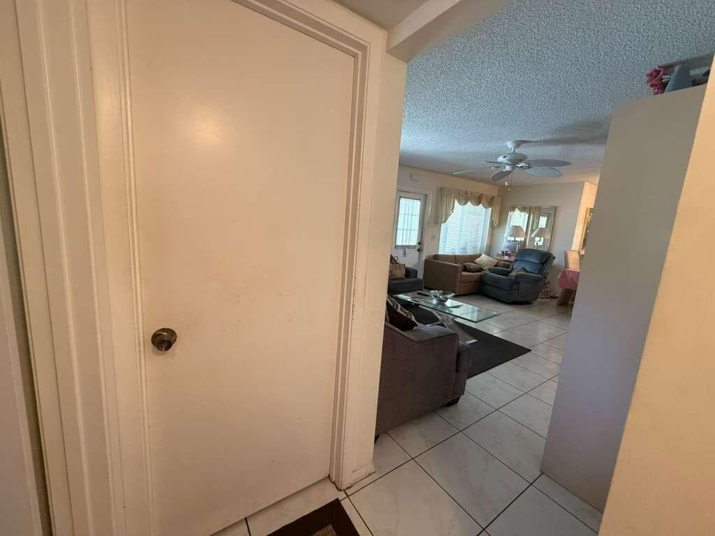 213 Pine Hov Circle D2, Greenacres, FL 33463 — photo 4 of 32