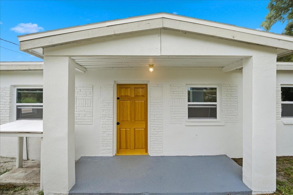 1110 N 22nd Street, Fort Pierce, FL 34950 — photo 4 of 48