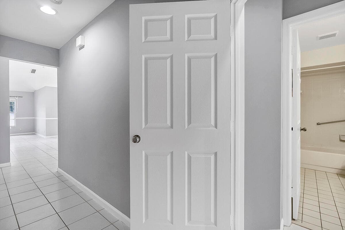 3814 Circle Lake Drive, West Palm Beach, FL 33417 — photo 23 of 56