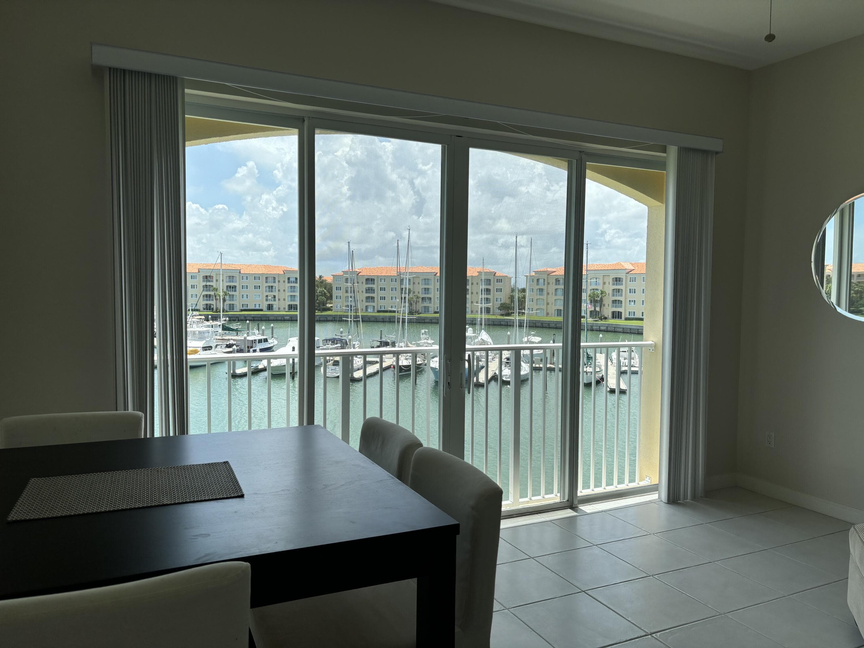 10 E Harbour Isle Dr Drive E 302, Fort Pierce, FL 34949 — photo 5 of 11