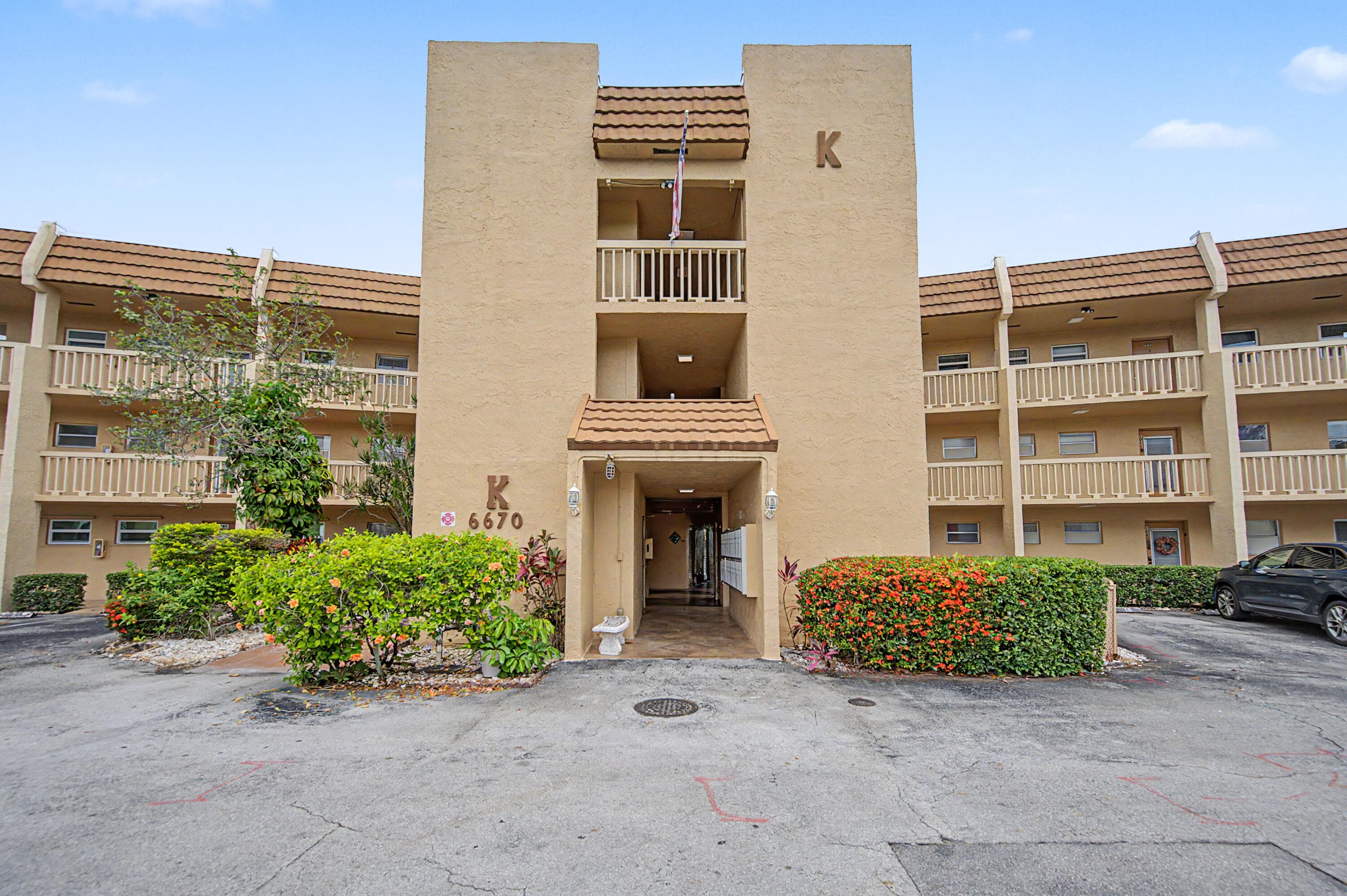 6670 Royal Palm Boulevard 314k, Margate, FL 33063 — photo 12 of 23