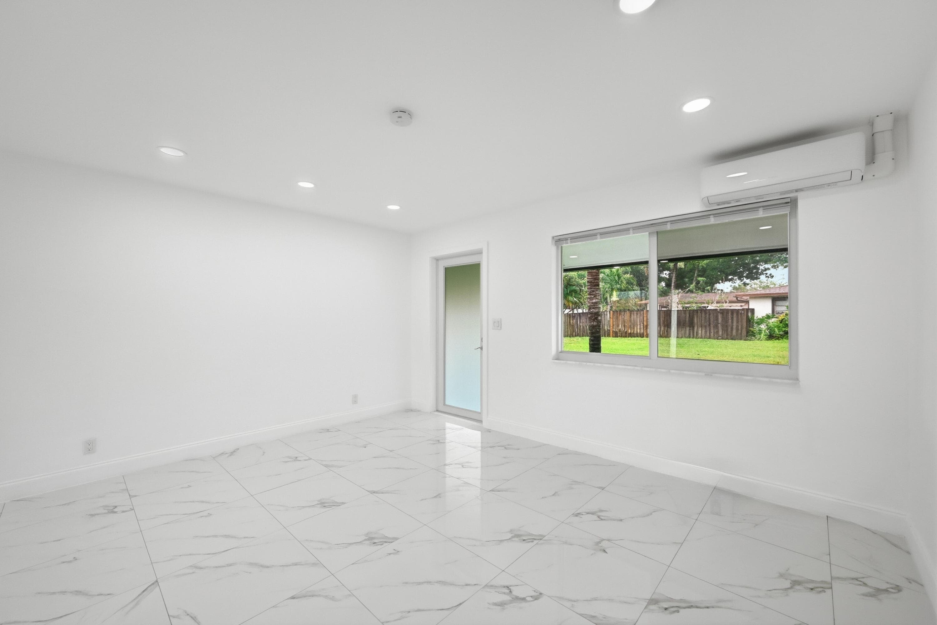 2308 NW 3rd Avenue Unit 2, Wilton Manors, FL 33311 — photo 4 of 12