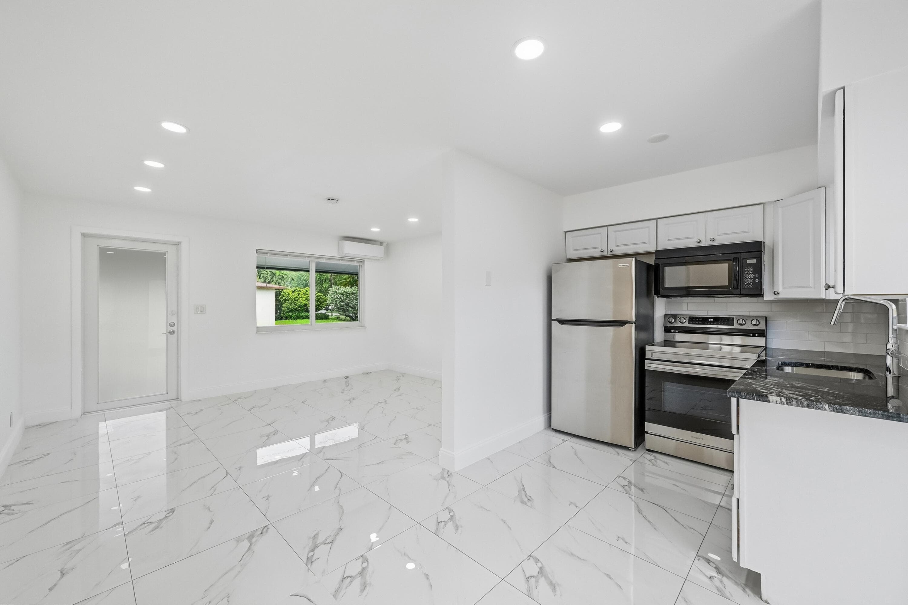 2308 NW 3rd Avenue Unit 2, Wilton Manors, FL 33311 — photo 1 of 12