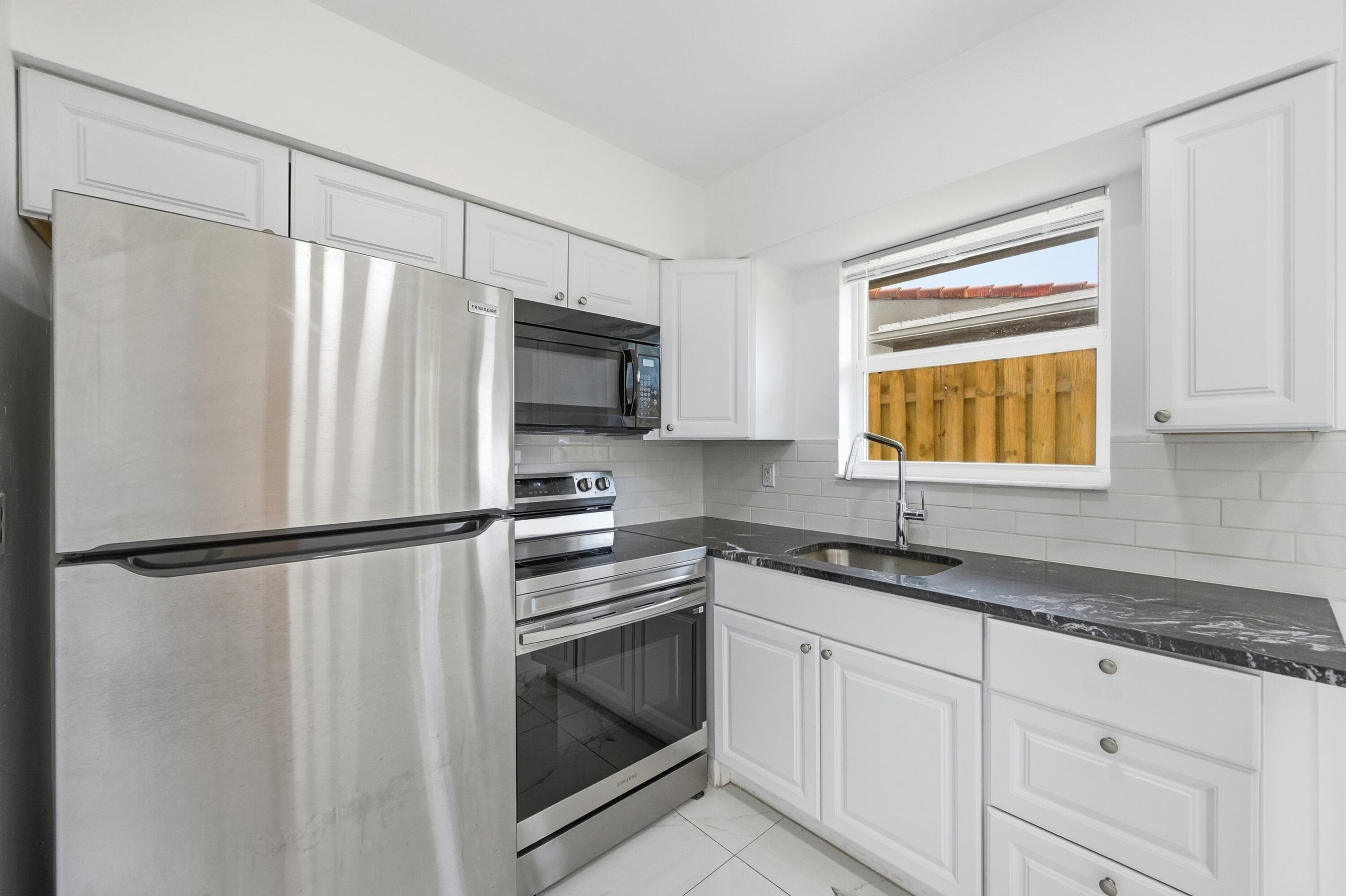 2308 NW 3rd Avenue Unit 2, Wilton Manors, FL 33311 — photo 5 of 12