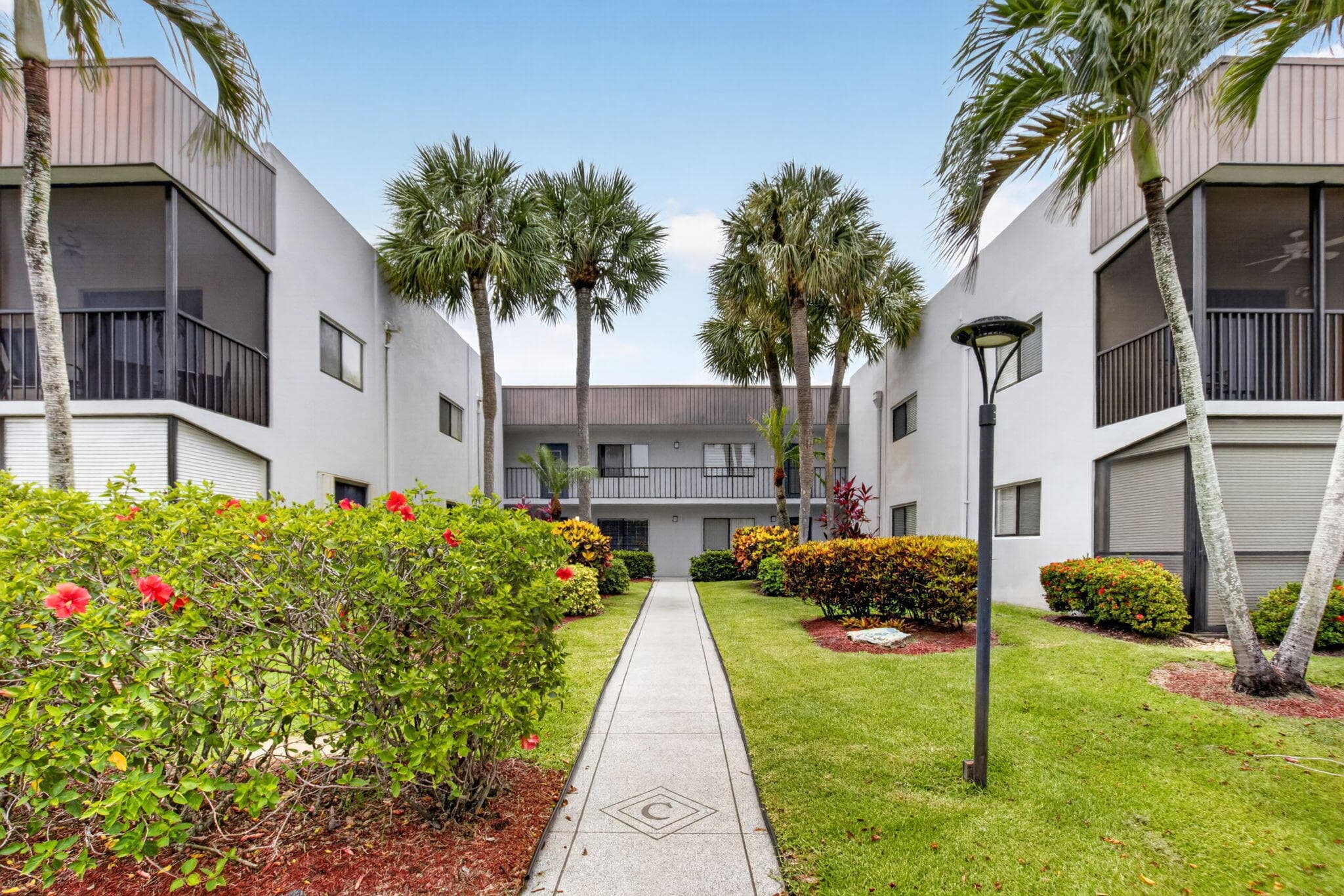 15054 Ashland Way 82, Delray Beach, FL 33484 — photo 2 of 60