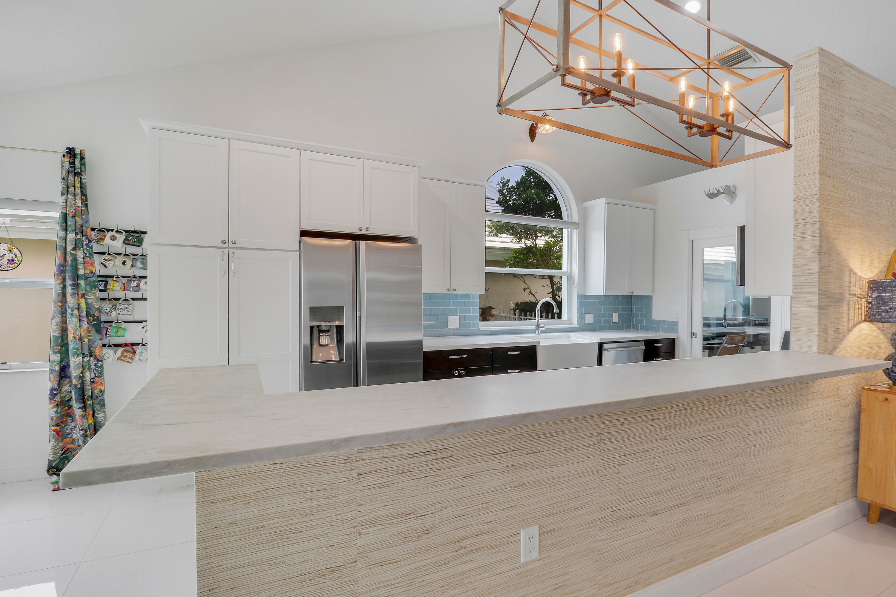 1560 Wilderness Road, West Palm Beach, FL 33409 — photo 13 of 51