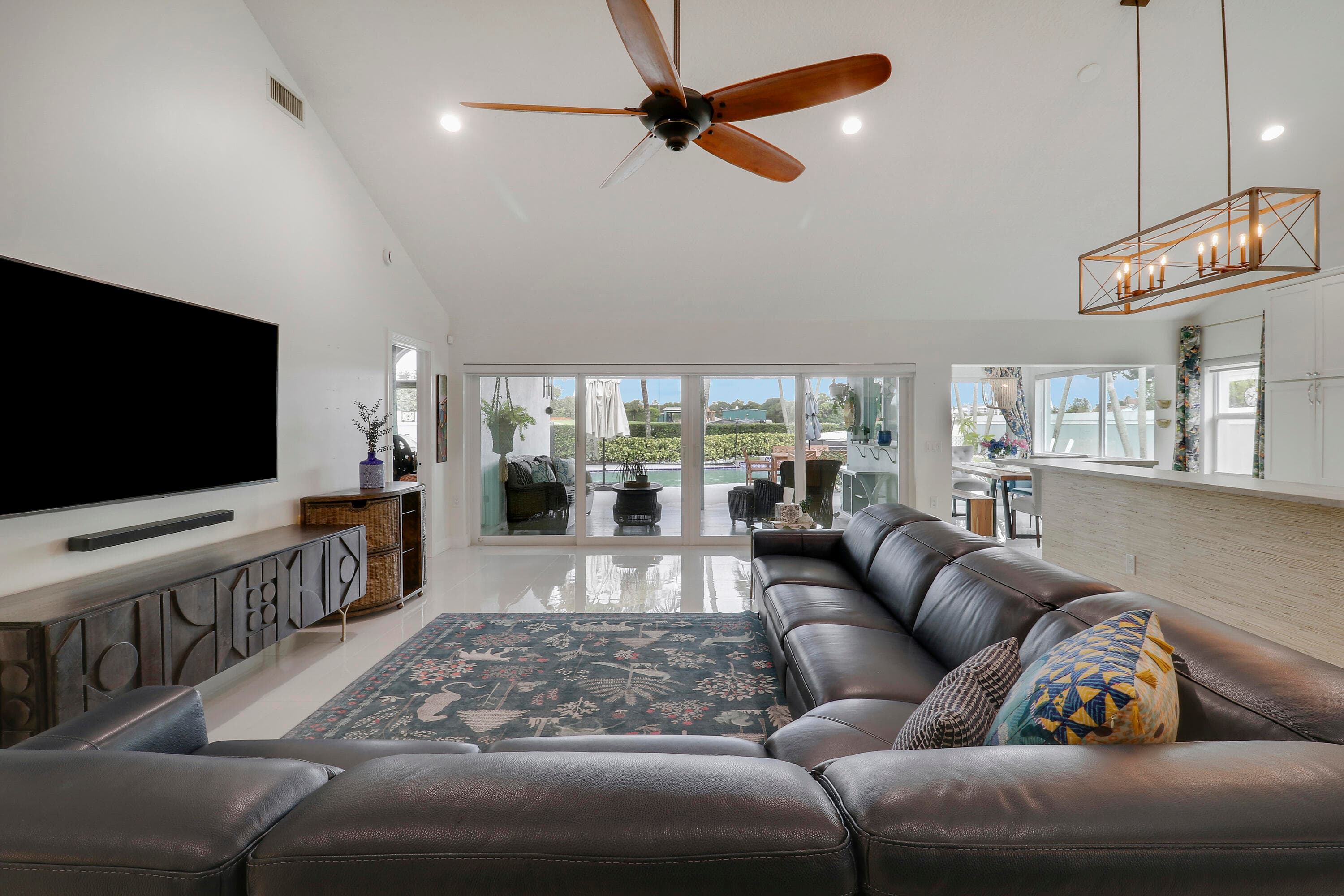 1560 Wilderness Road, West Palm Beach, FL 33409 — photo 6 of 51