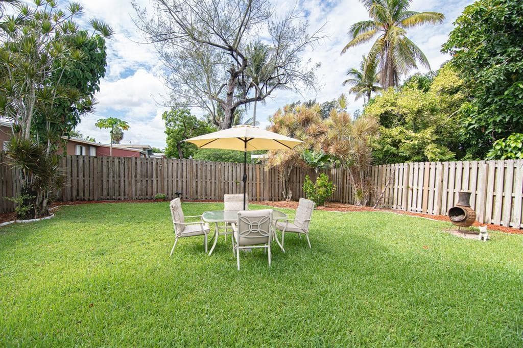 6872 SW 15th Street, North Lauderdale, FL 33068 — photo 1 of 17