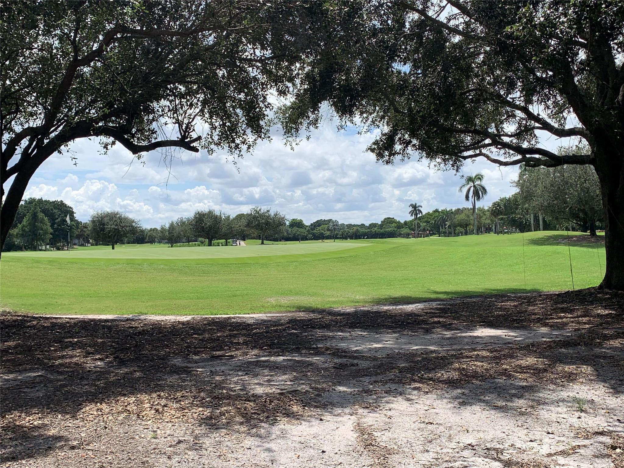 200 Jacaranda Country Club Drive 1b, Plantation, FL 33324 — photo 3 of 11