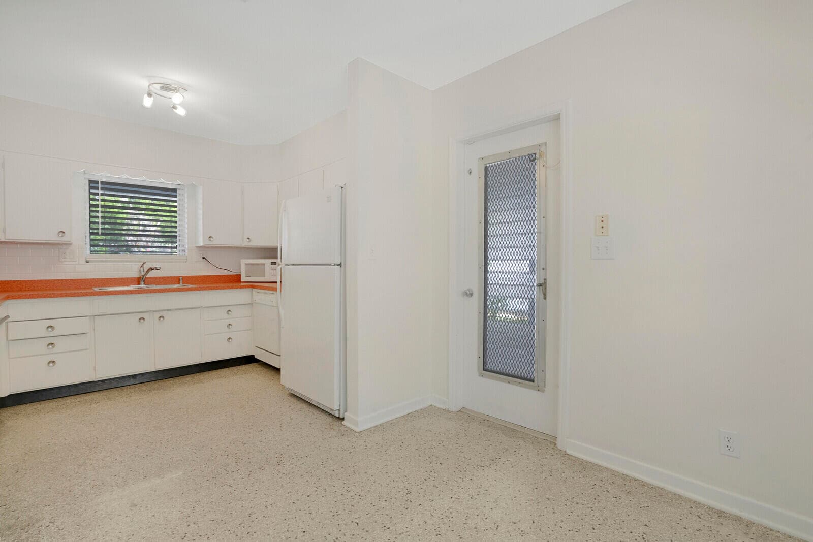 3410 Poinsettia Avenue, West Palm Beach, FL 33407 — photo 28 of 30