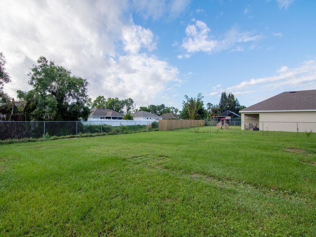 650 SE Evergreen Terrace, FL 34983 — photo 42 of 44