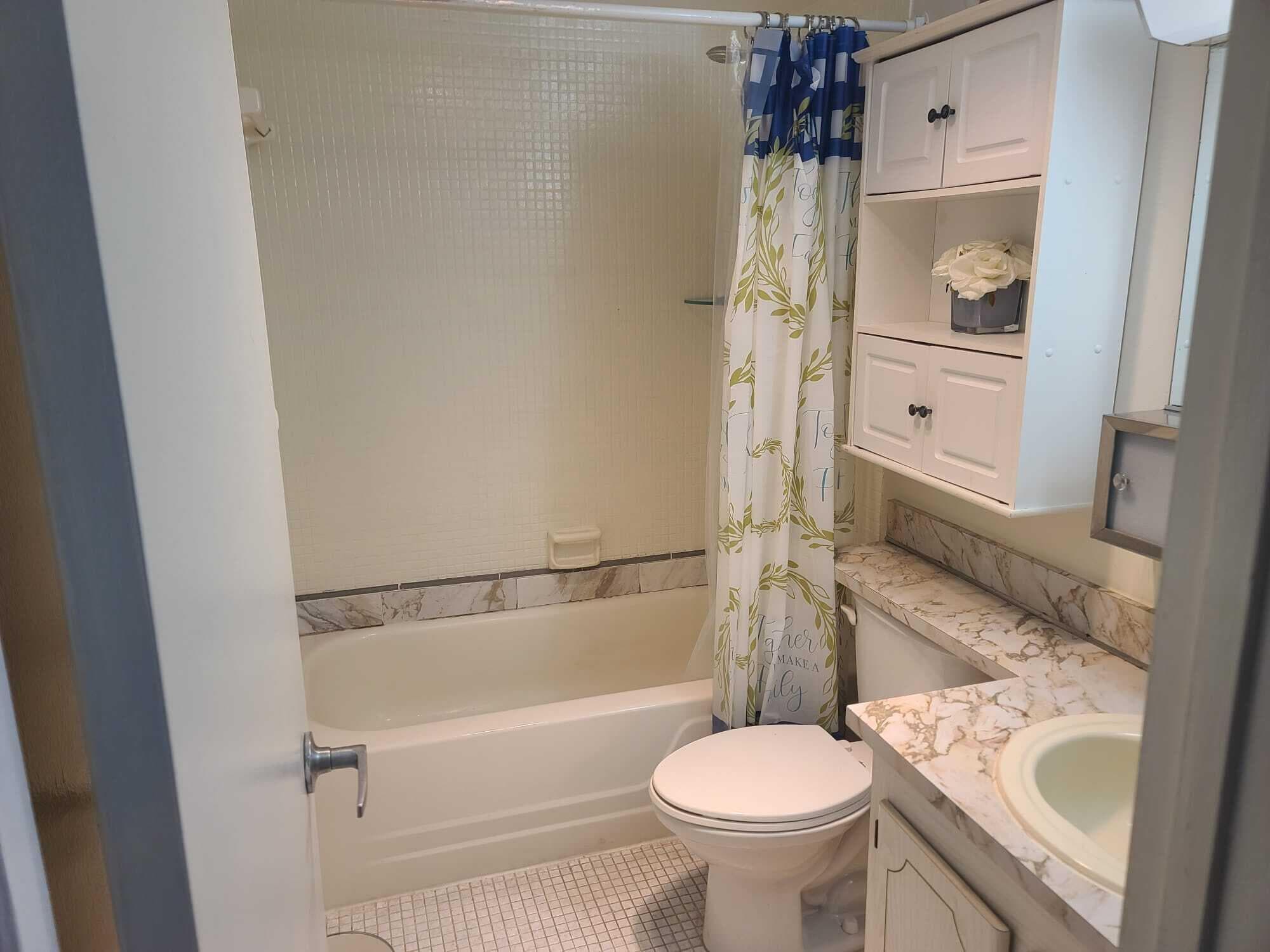 555 Purdy Lane 317, Palm Springs, FL 33461 — photo 9 of 19