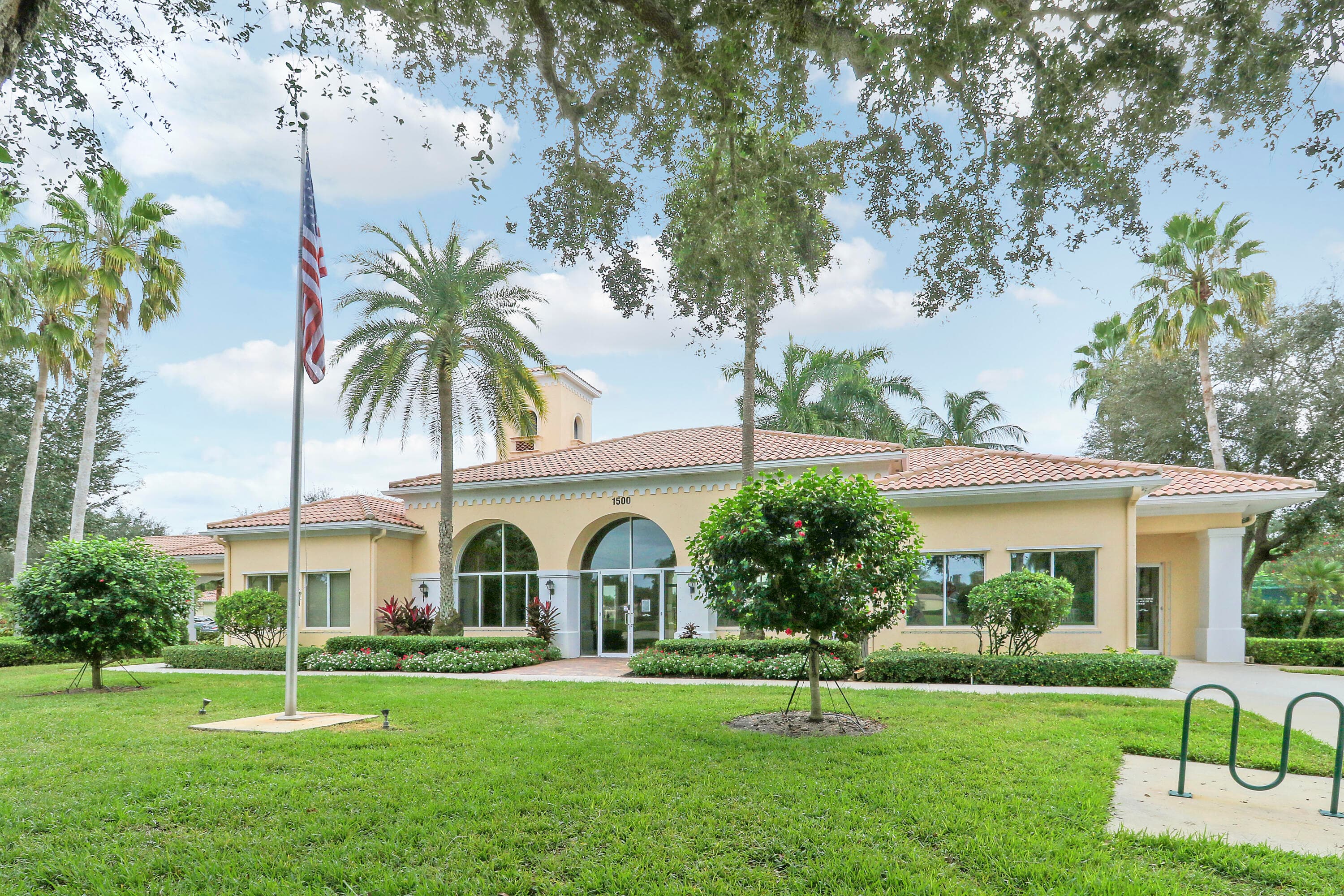 805 Niemen Drive, Palm Beach Gardens, FL 33410 — photo 28 of 37