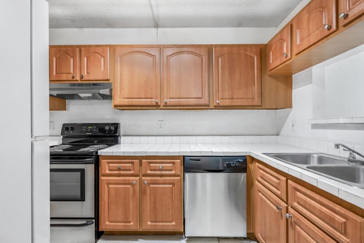2646 Riverside Drive 2646, Coral Springs, FL 33065 — photo 5 of 18