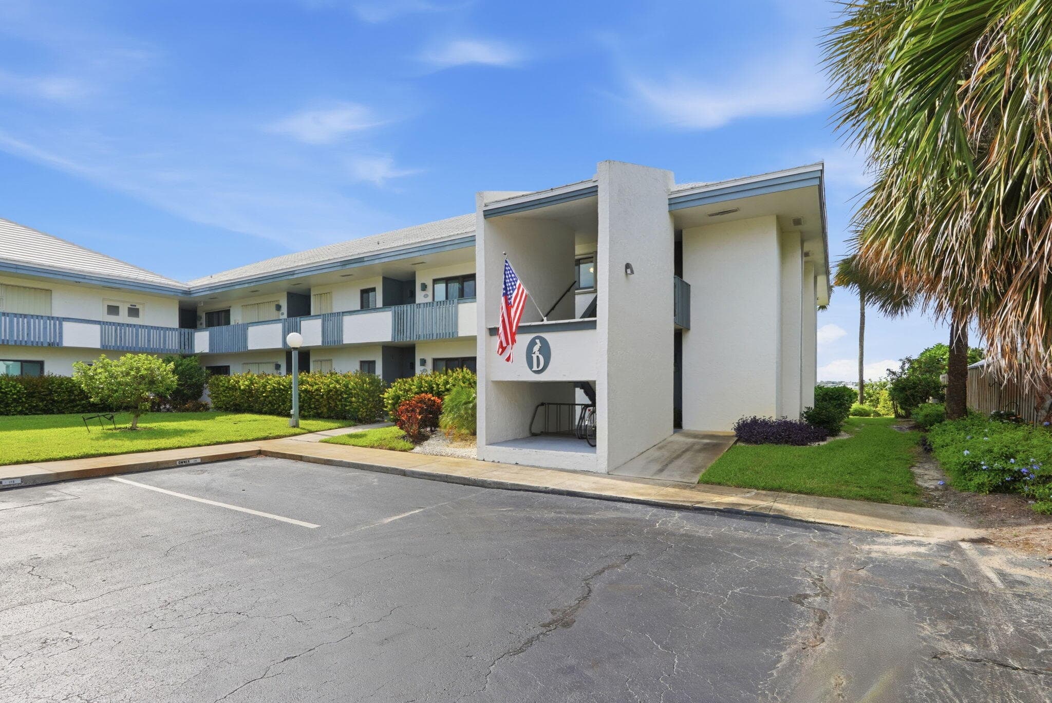175 SE St Lucie Boulevard D-2, Stuart, FL 34996 — photo