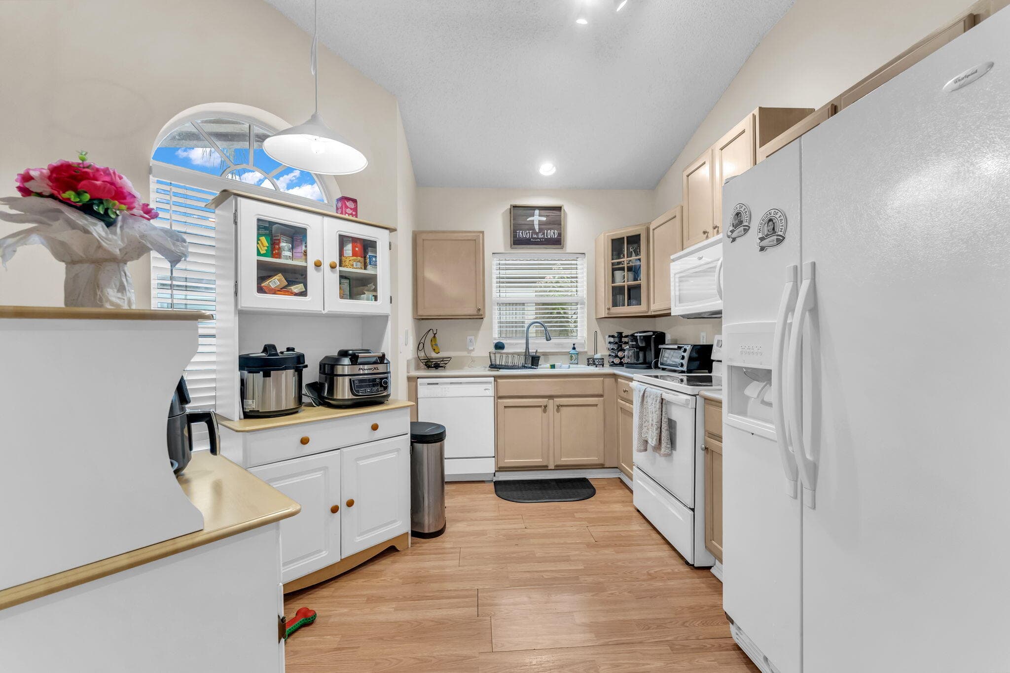 8385 Vía Serena, Boca Raton, FL 33433 — photo 8 of 35