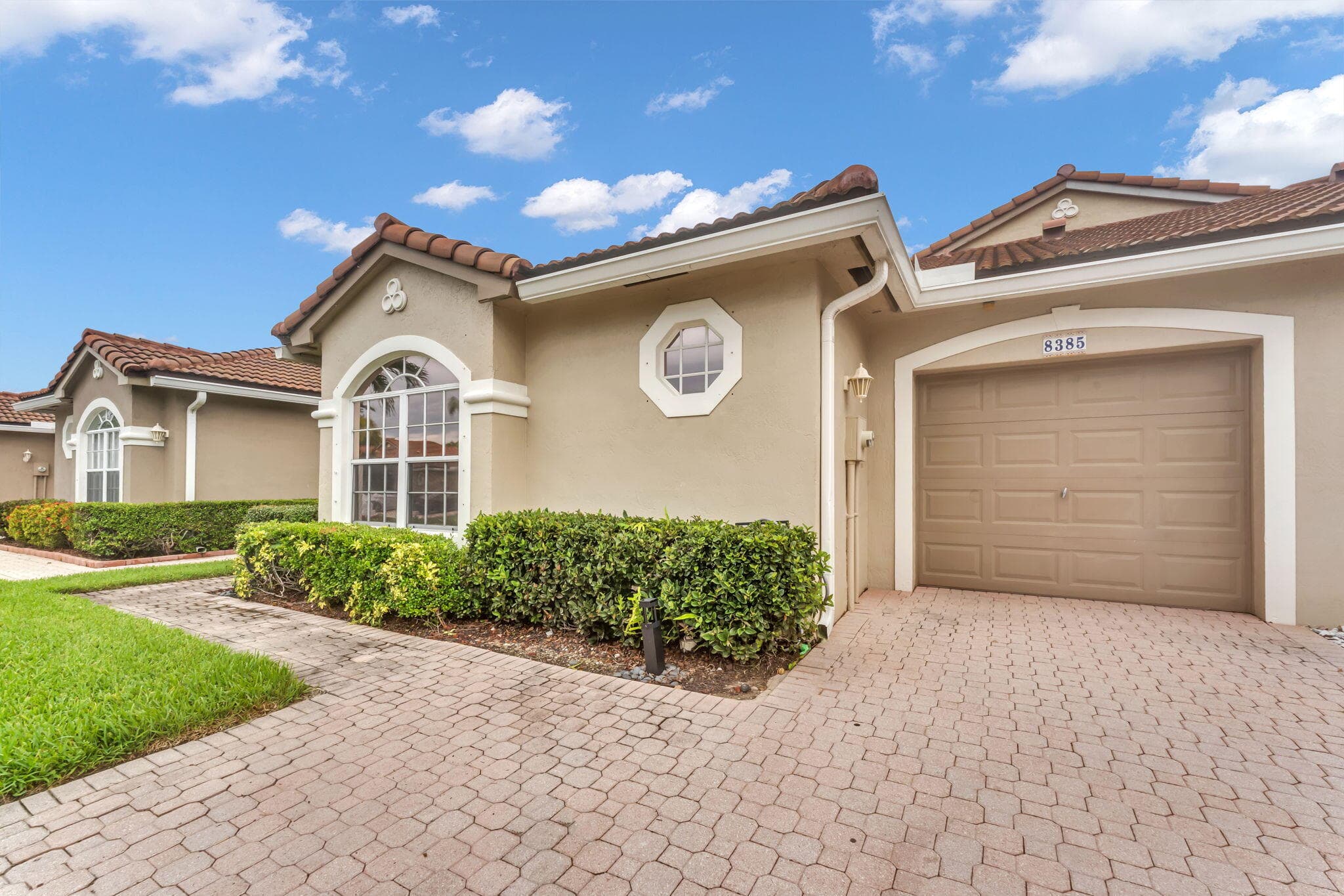 8385 Vía Serena, Boca Raton, FL 33433 — photo 1 of 35