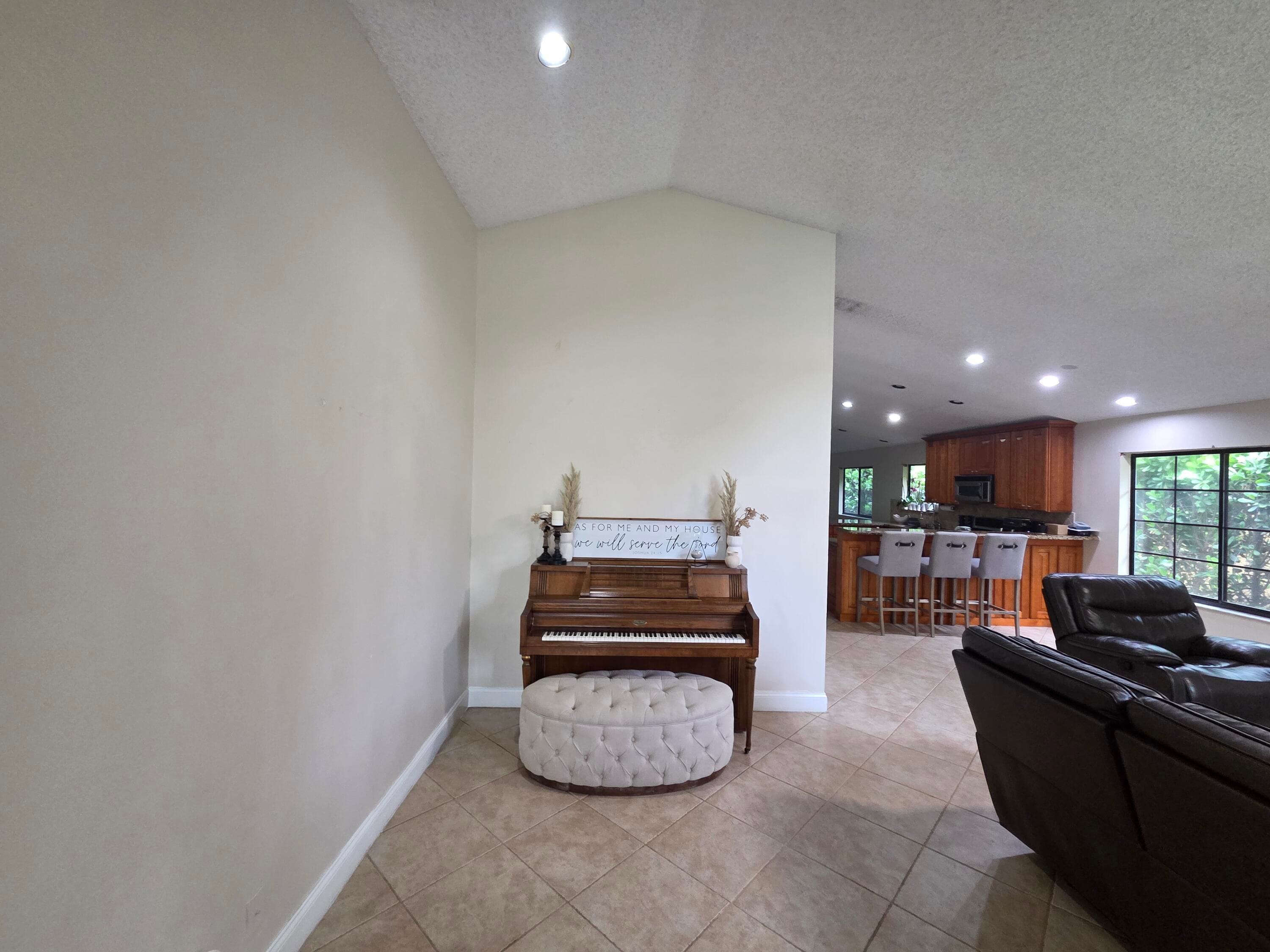 4170 NW 6th Street, Deerfield Beach, FL 33442 — photo 2 of 29