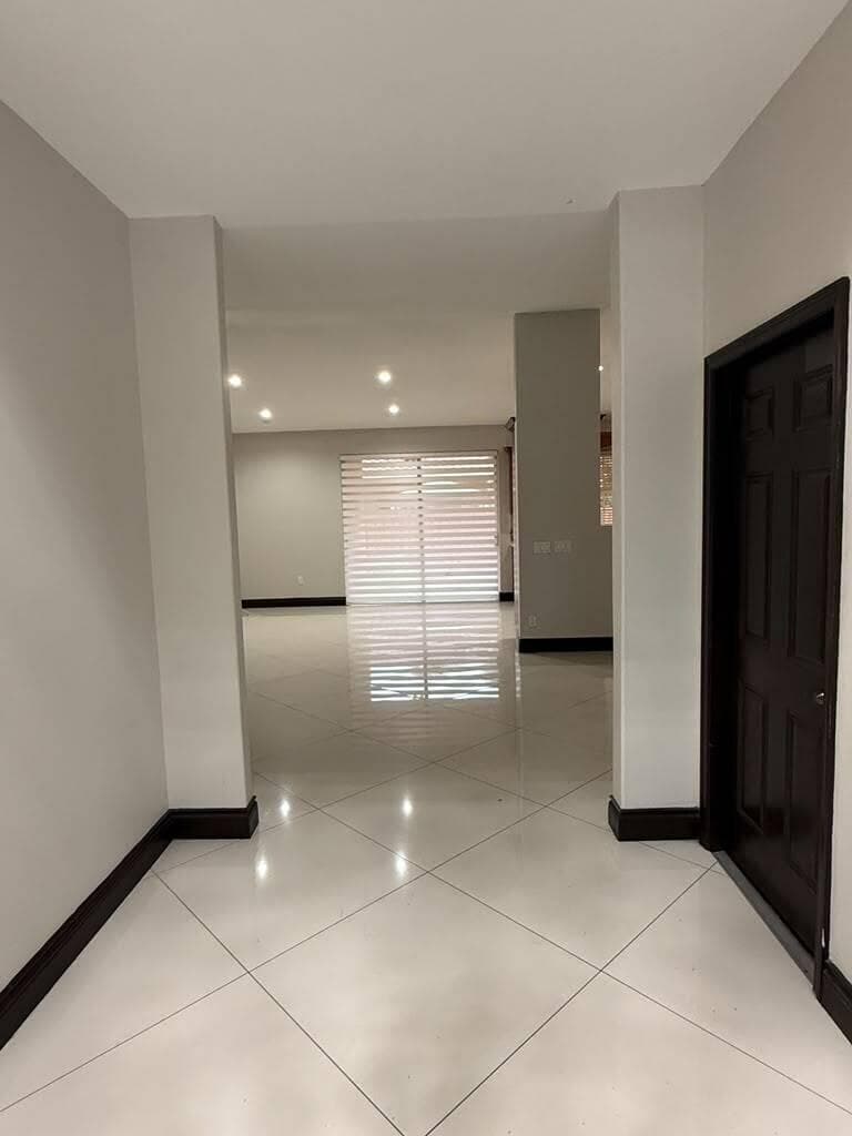 9141 NW 152nd Street, Miami Lakes, FL 33018 — photo 4 of 33