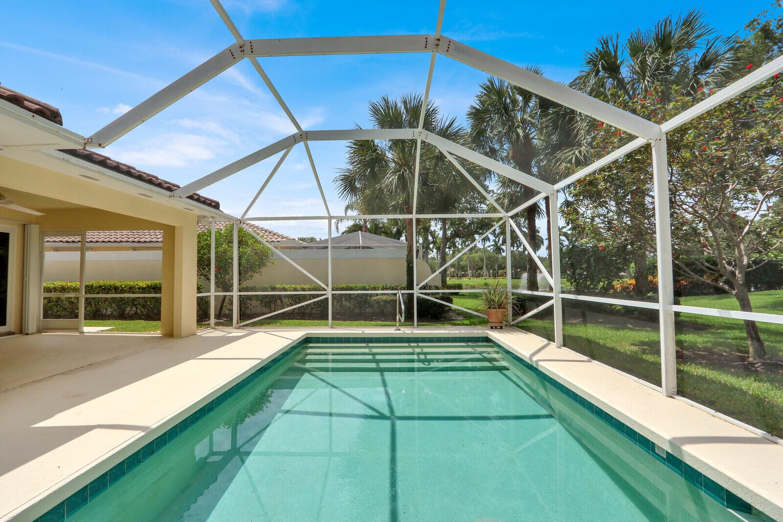 129 Euphrates Circle, Palm Beach Gardens, FL 33410 — photo 24 of 34