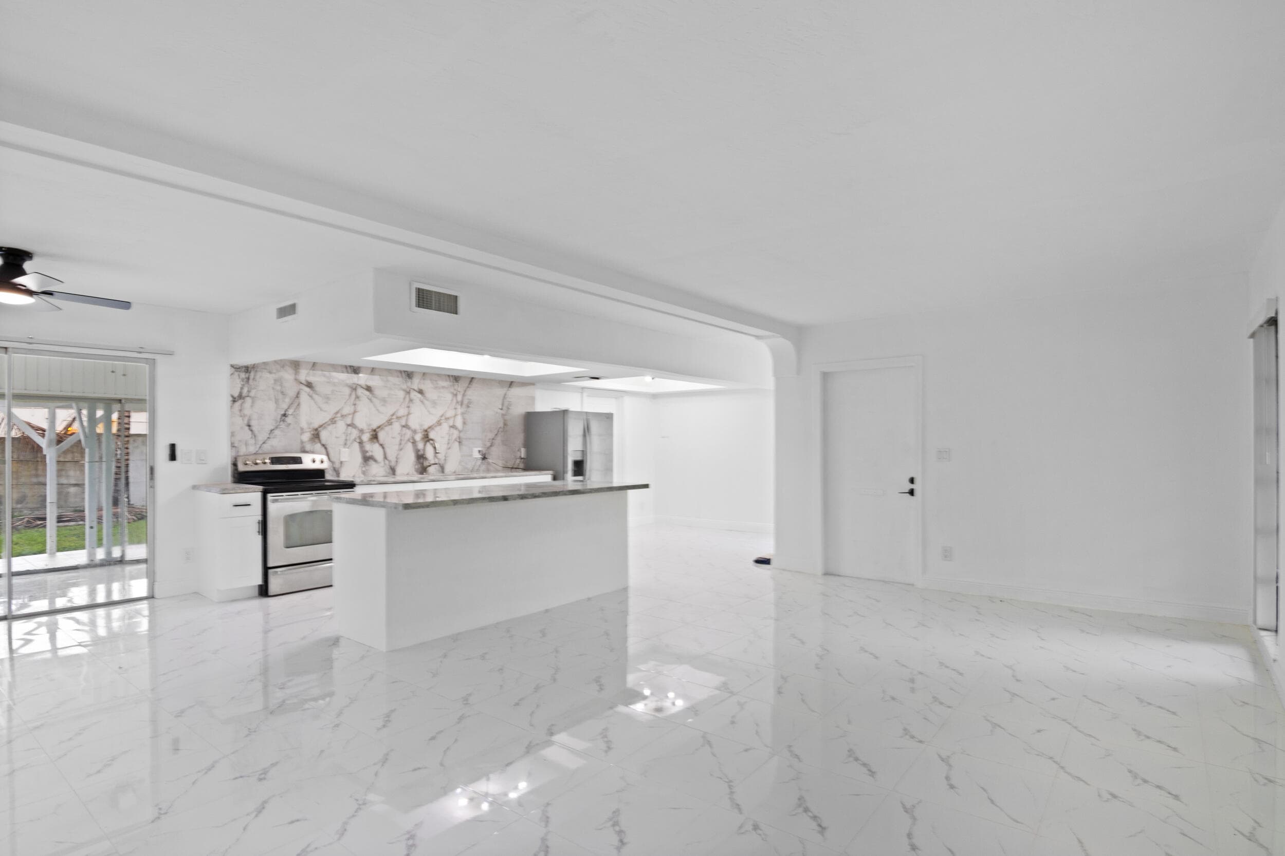 7109 NW 68th Street, Tamarac, FL 33321 — photo 4 of 19